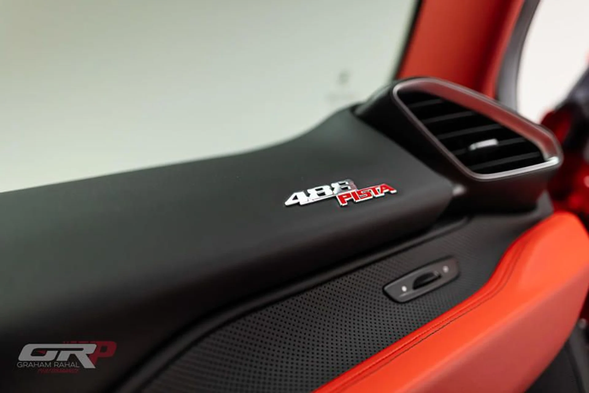 mph030_2492751865_BD_80_C256_F595_404_E_AF_2_B_1_C6775_F4_D2_FB_98b8089186