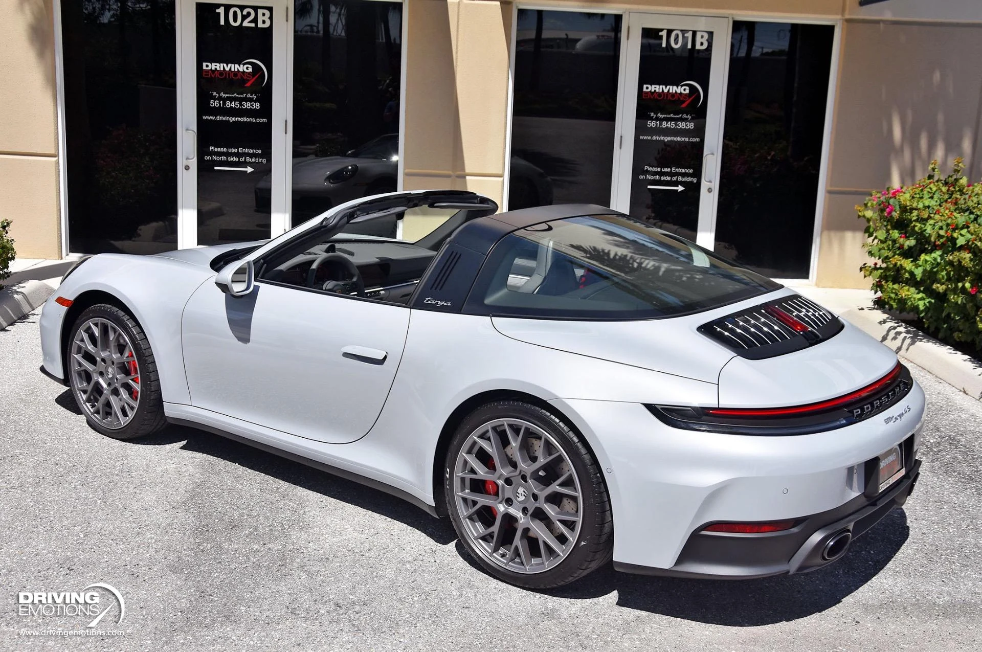 mph030_2503109876_898_p31_l_b2d1c52f08