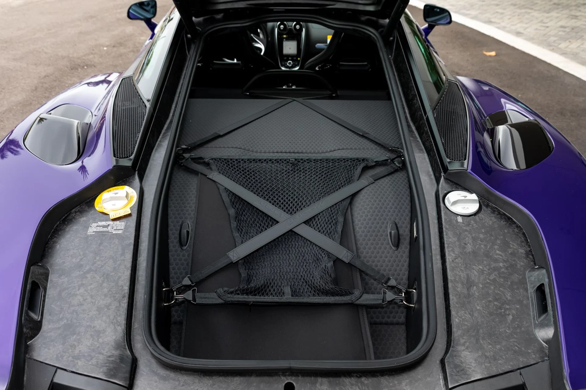 mph030_250738270_555_p31_l_e15c455844