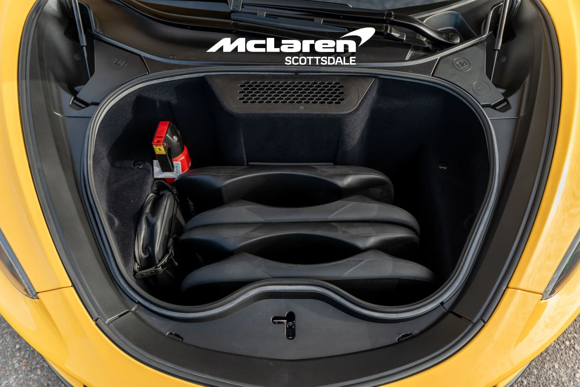 mph030_2508660618_Used_2023_MCLAREN_GT_1760768654_51250d8618