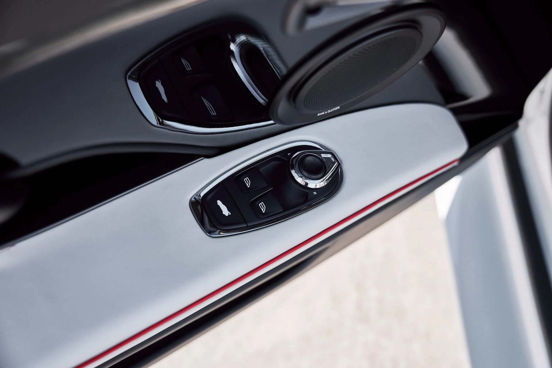 mph030_2548116999_Used_2023_Aston_Martin_DBS_Volante_1770513065_f414b00cec