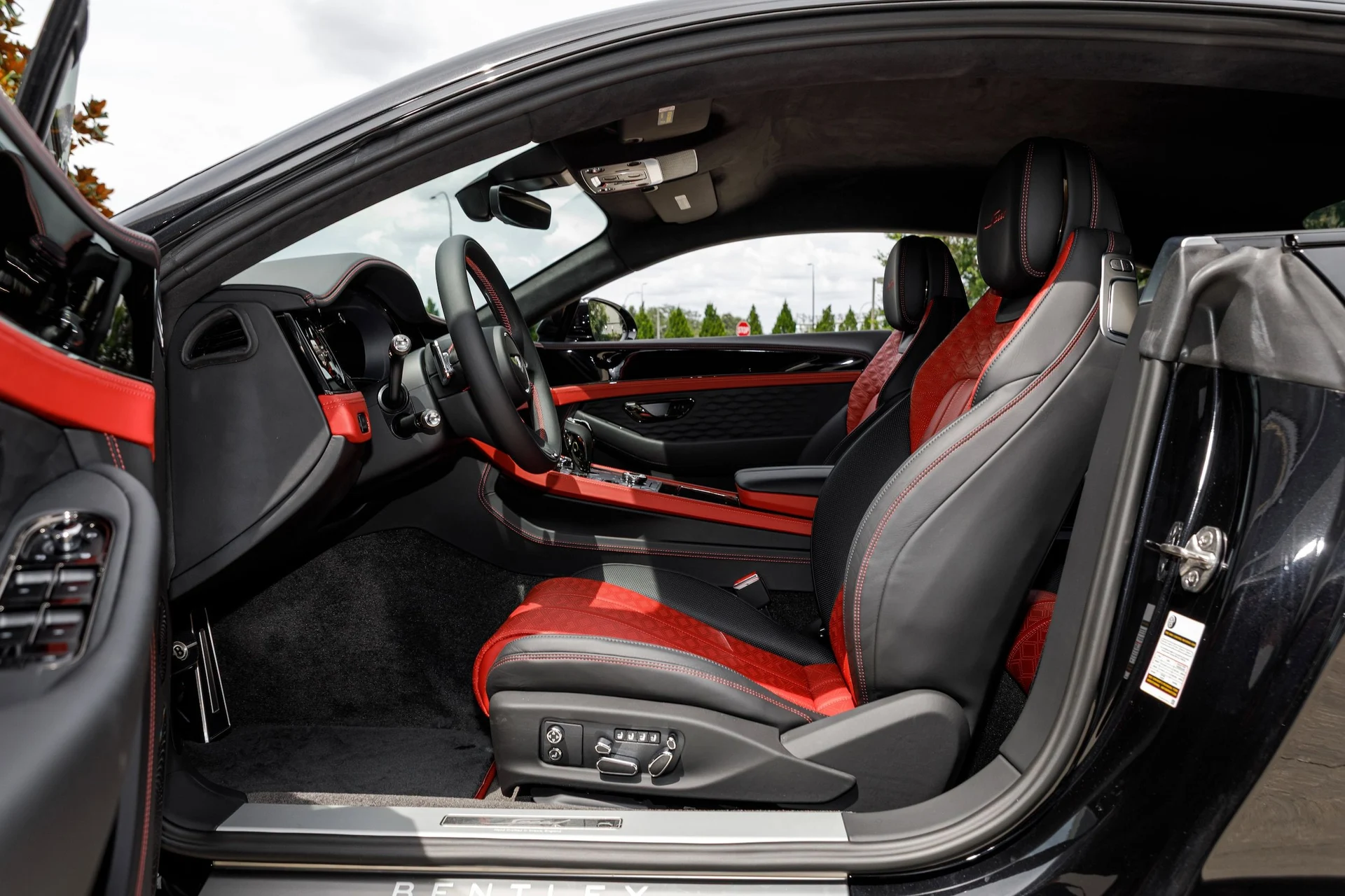 mph030_2549767855_97e00e59dcbc316aa97d5f9e4d0da5fdx_7b7d80f300