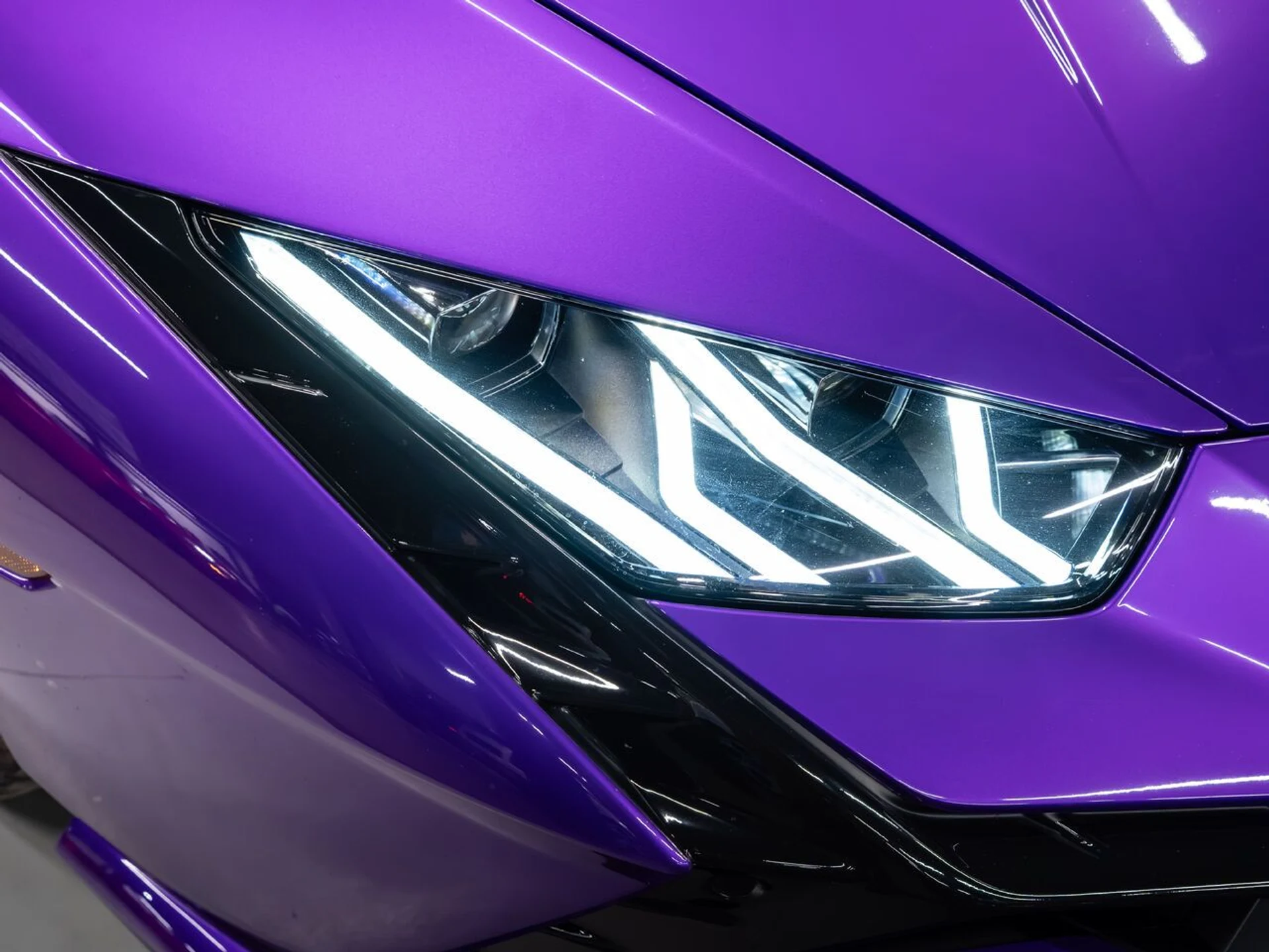 mph030_2560004081_lamborghini_huracan_tecnica_2023_5a2e3eebe2