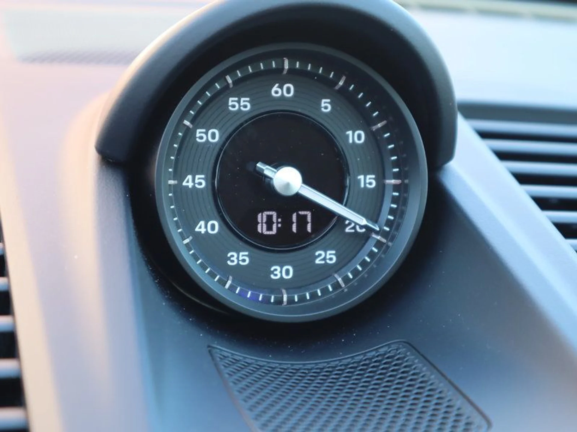 mph030_2585830925_38064833_03989_e7719db375adad4d409f4e4b42bf81c1_f934bb59df