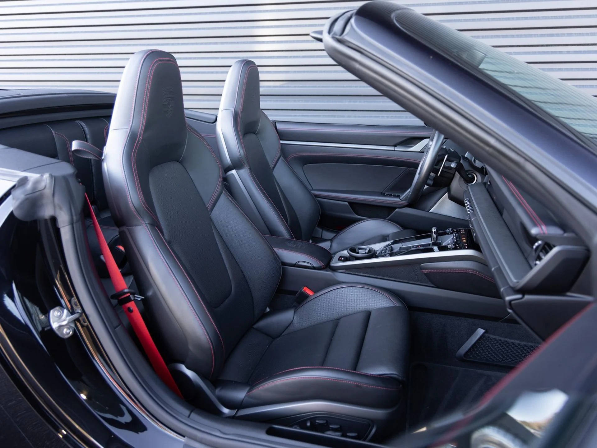 mph030_2589296077_31_675e5f2273