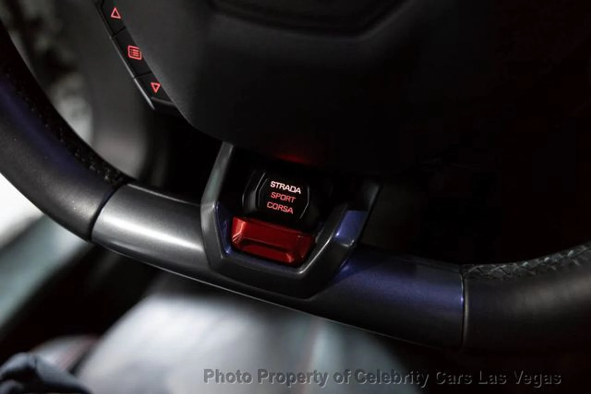 mph030_2602241967_used_2019_lamborghini_huracan_lp5802_9707_22868387_35_640_1c7b3cfdc1