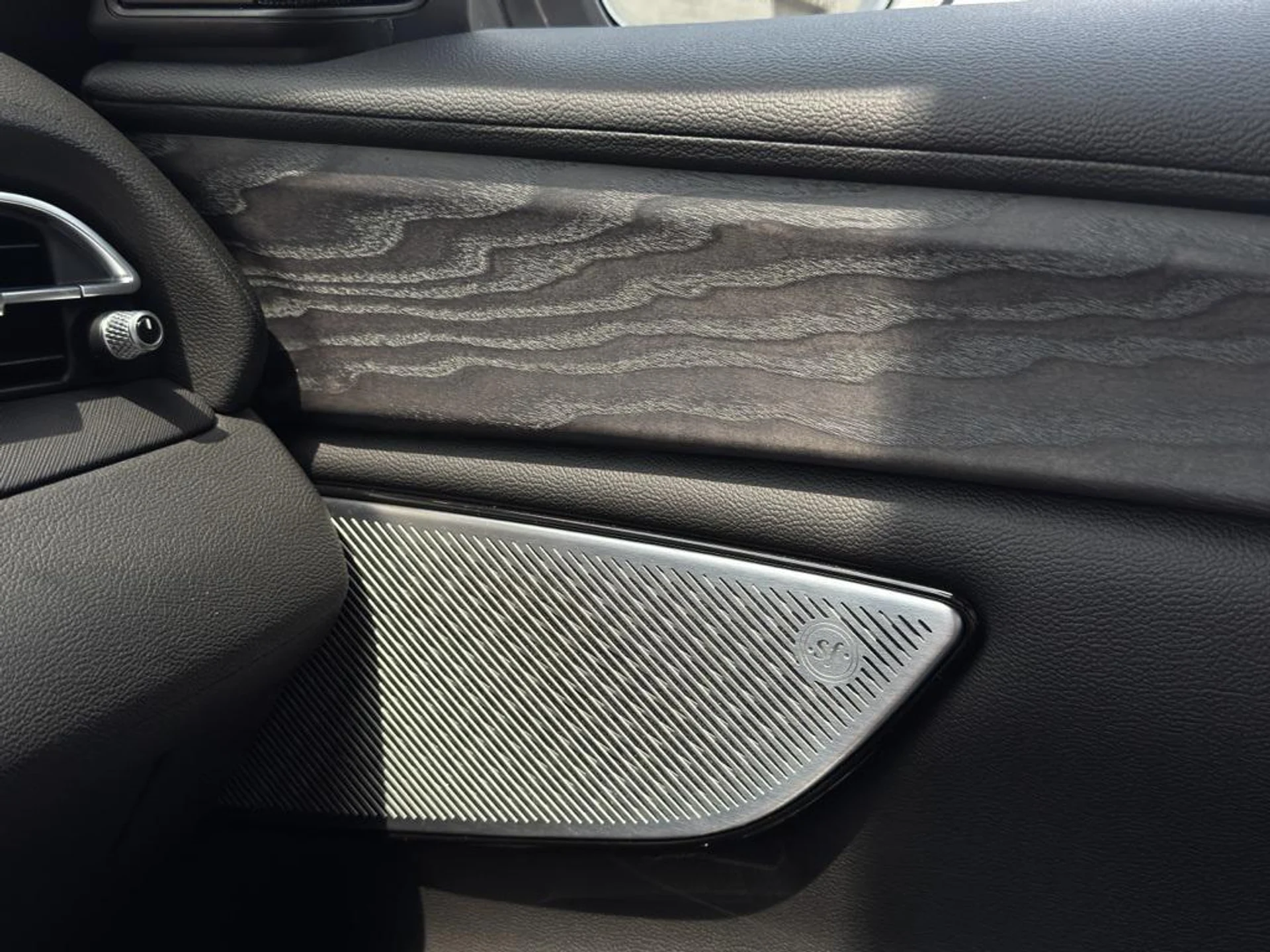 mph030_2605505414_kxi_A_Yi_AU_w_FSMS_7_X8_N_Nnu9e_Nwk_E_5e3a0ddb22