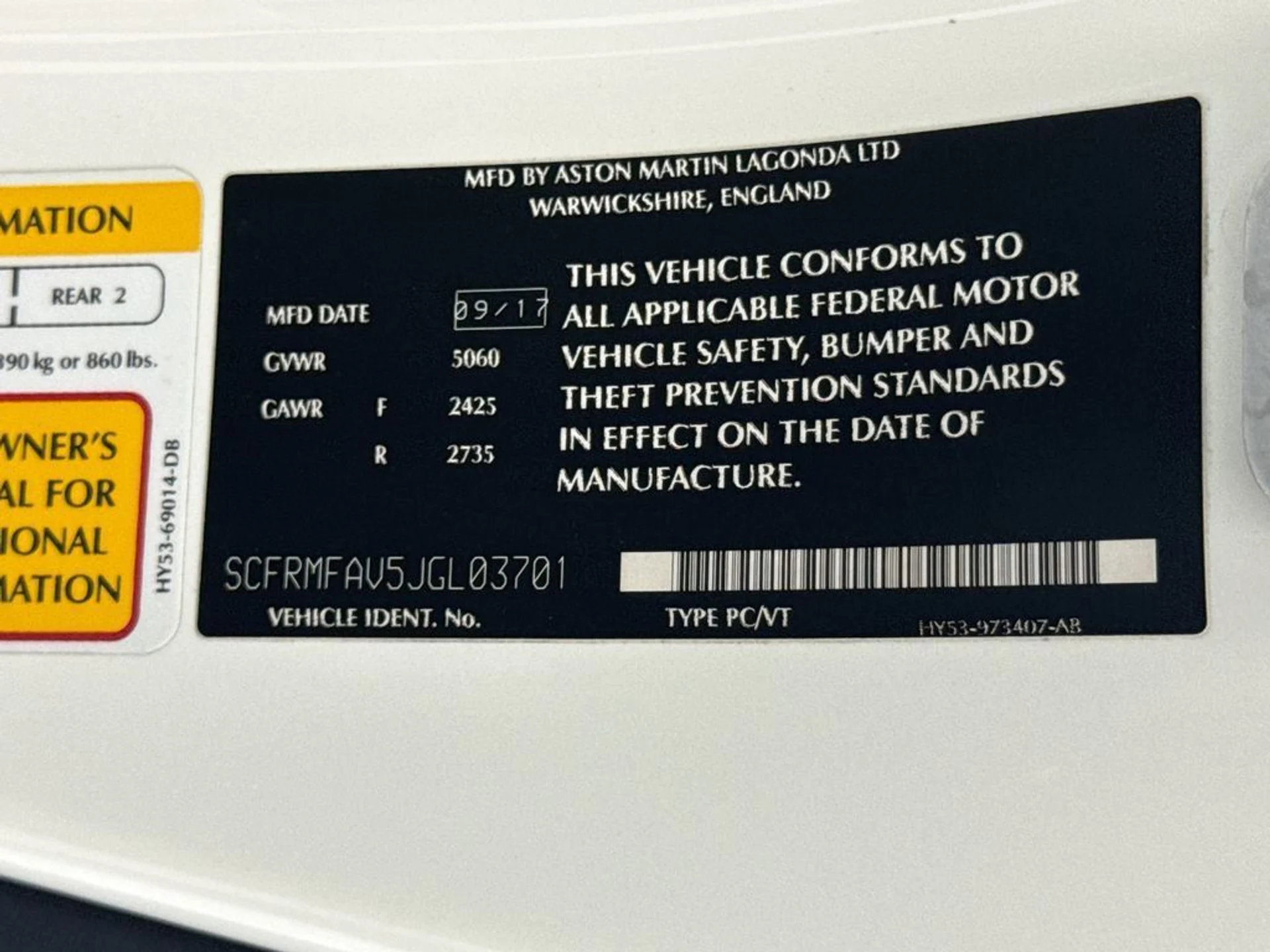 mph030_2605918126_used_2018_aston_martin_db11_v12coupe_8119_23017514_31_1024_e9467bda4d