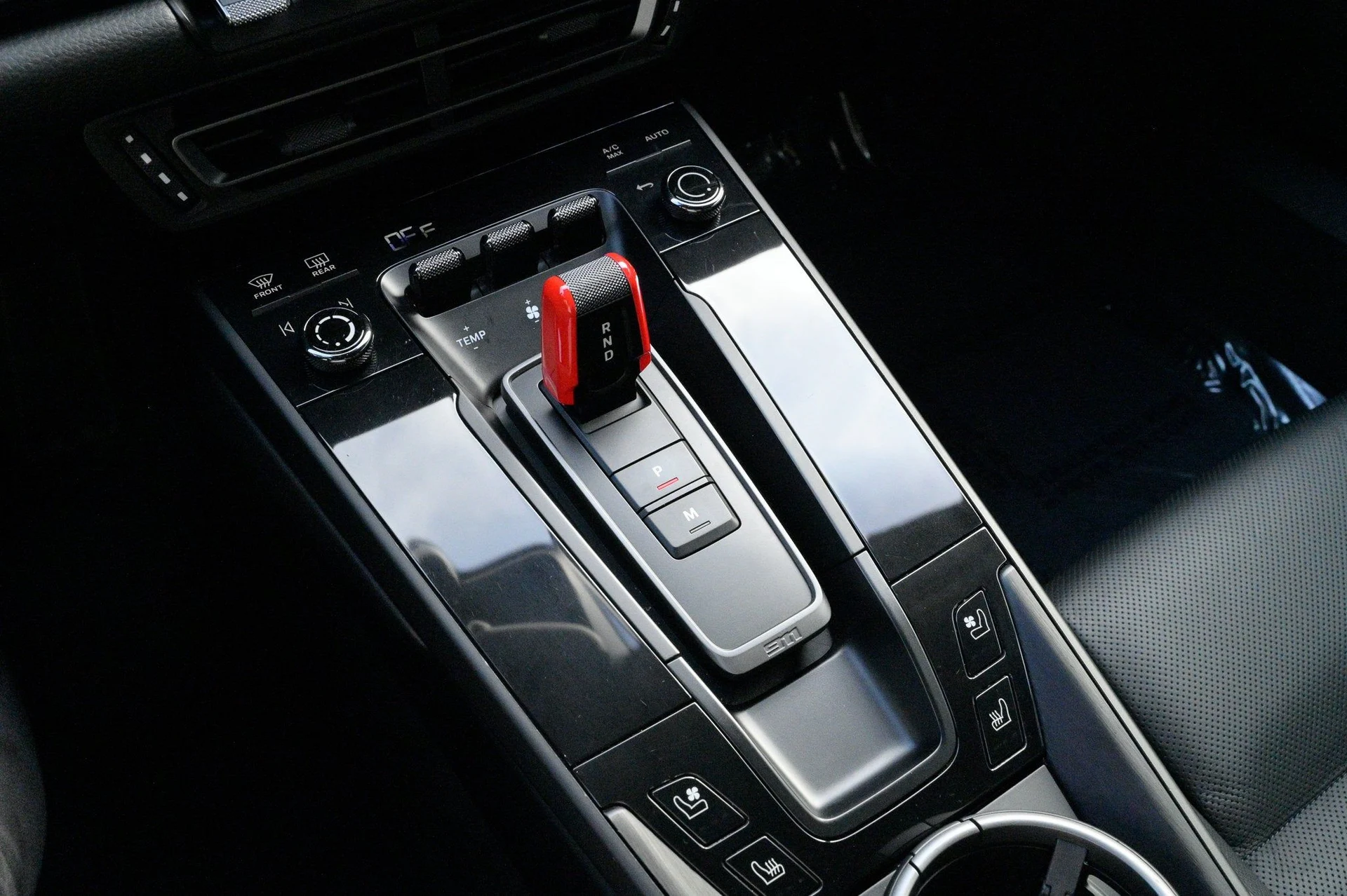 mph030_260759099_c1f3276b36624c84b1040cab90e00ef7_defd5f696e