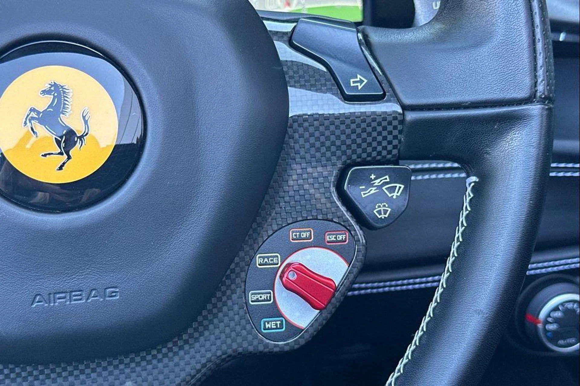 mph030_2622150046_g_Swa_JXCCI_Ldn_Npw_Glt_Jq1_D99c_E_558cb0ef68