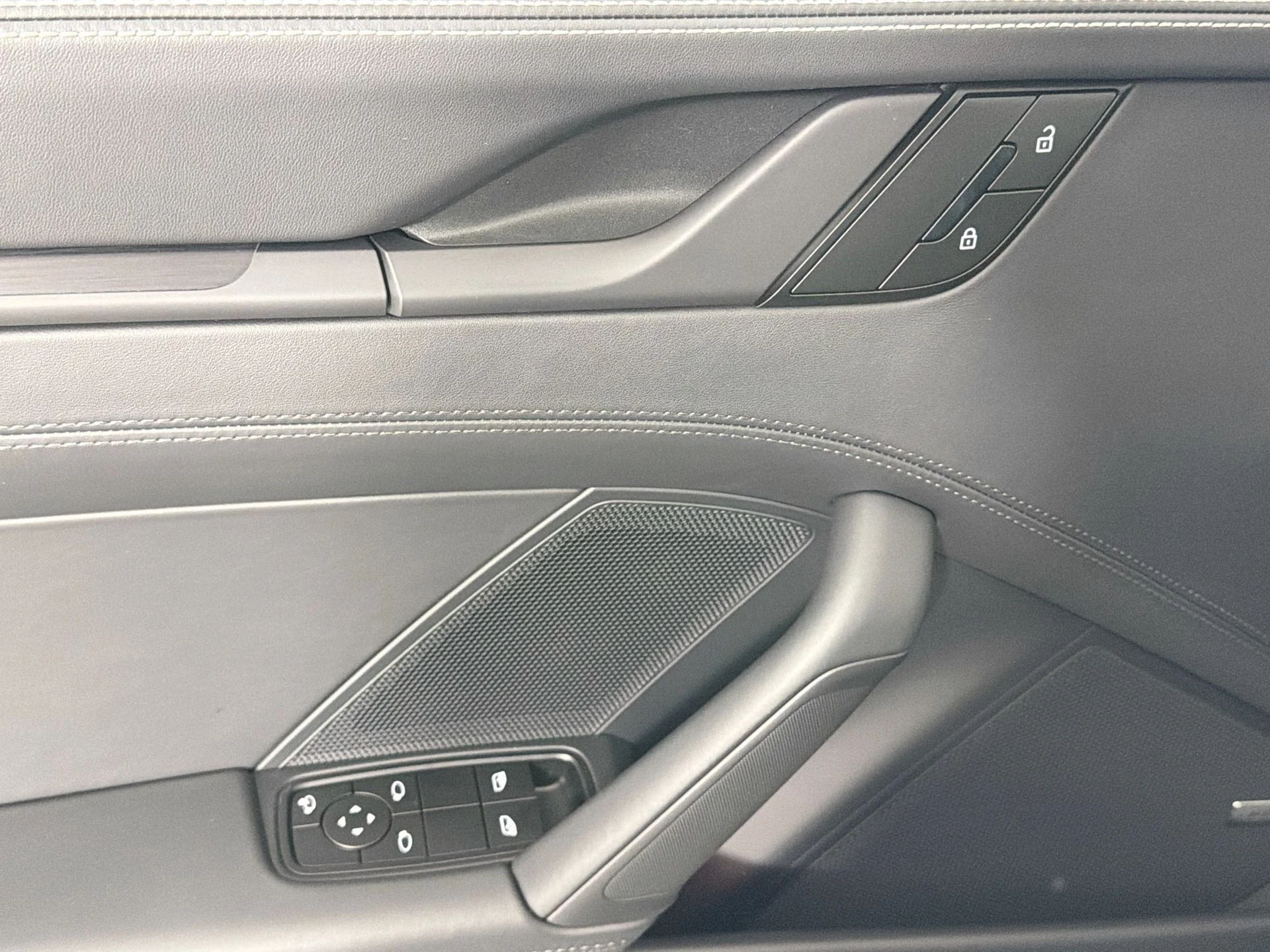 mph030_2622580340_fff5e6a9b37a9579d383c6a19fbb86a6_1b1ca8bf53