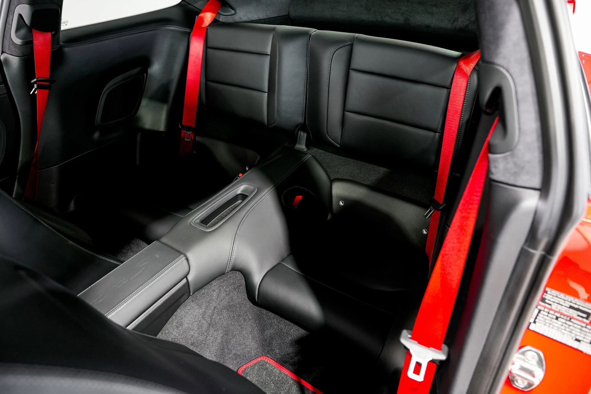 mph030_2631947378_2c6e31396eb9d558a4af461542f38648x_f3e40d0a0b