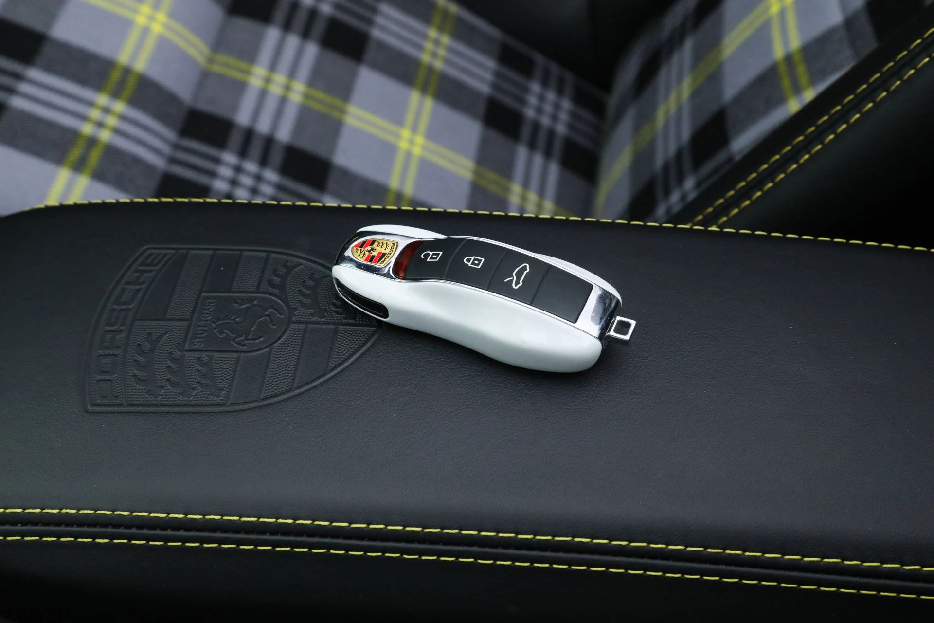 mph030_2634829096_d0e1eda7bcf33be289eb450d2aeff157_f39376d116