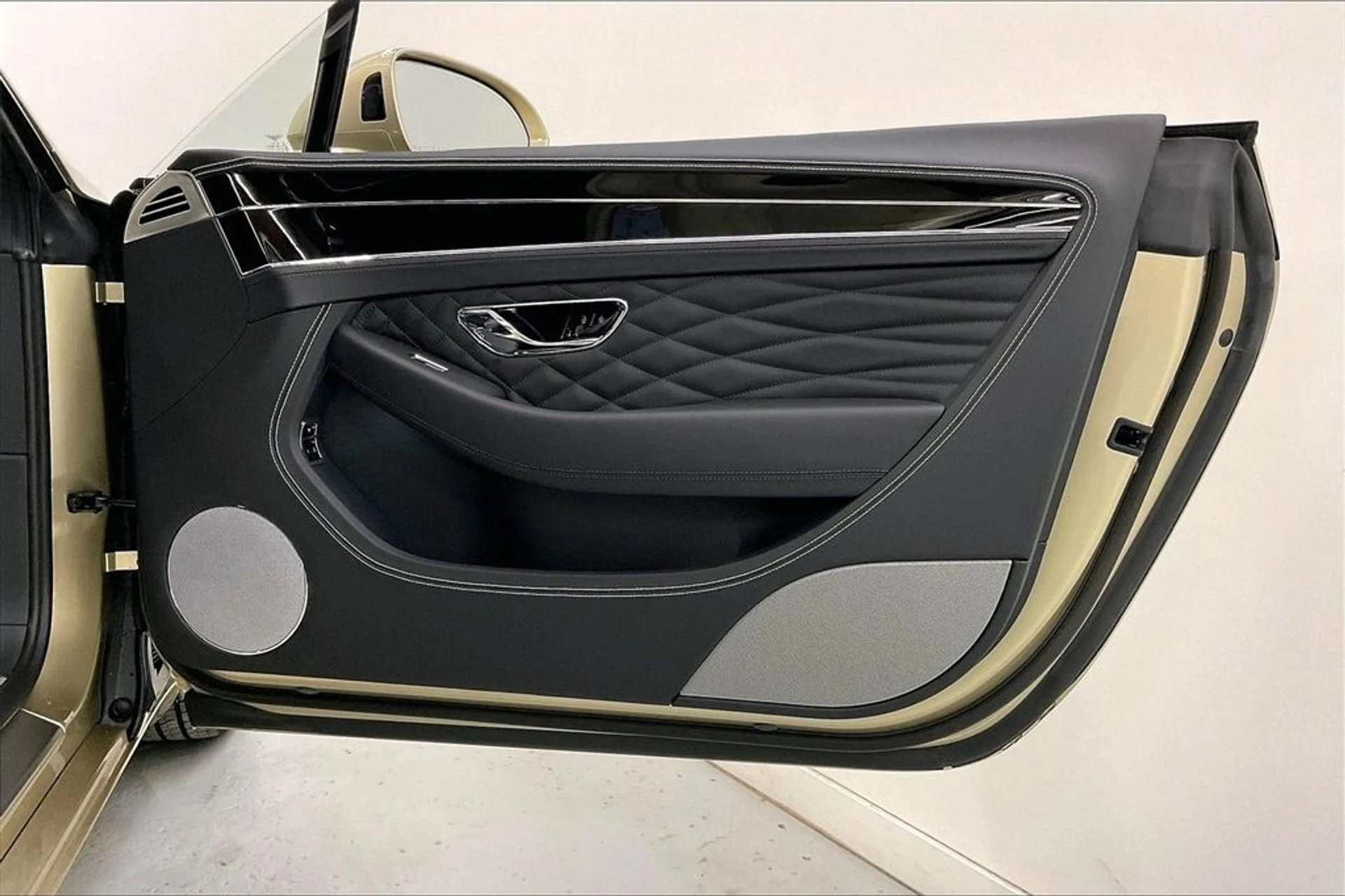 mph030_2642608777_848ba1a72d65be288ff99780adeb657fx_e10b9bcbf3