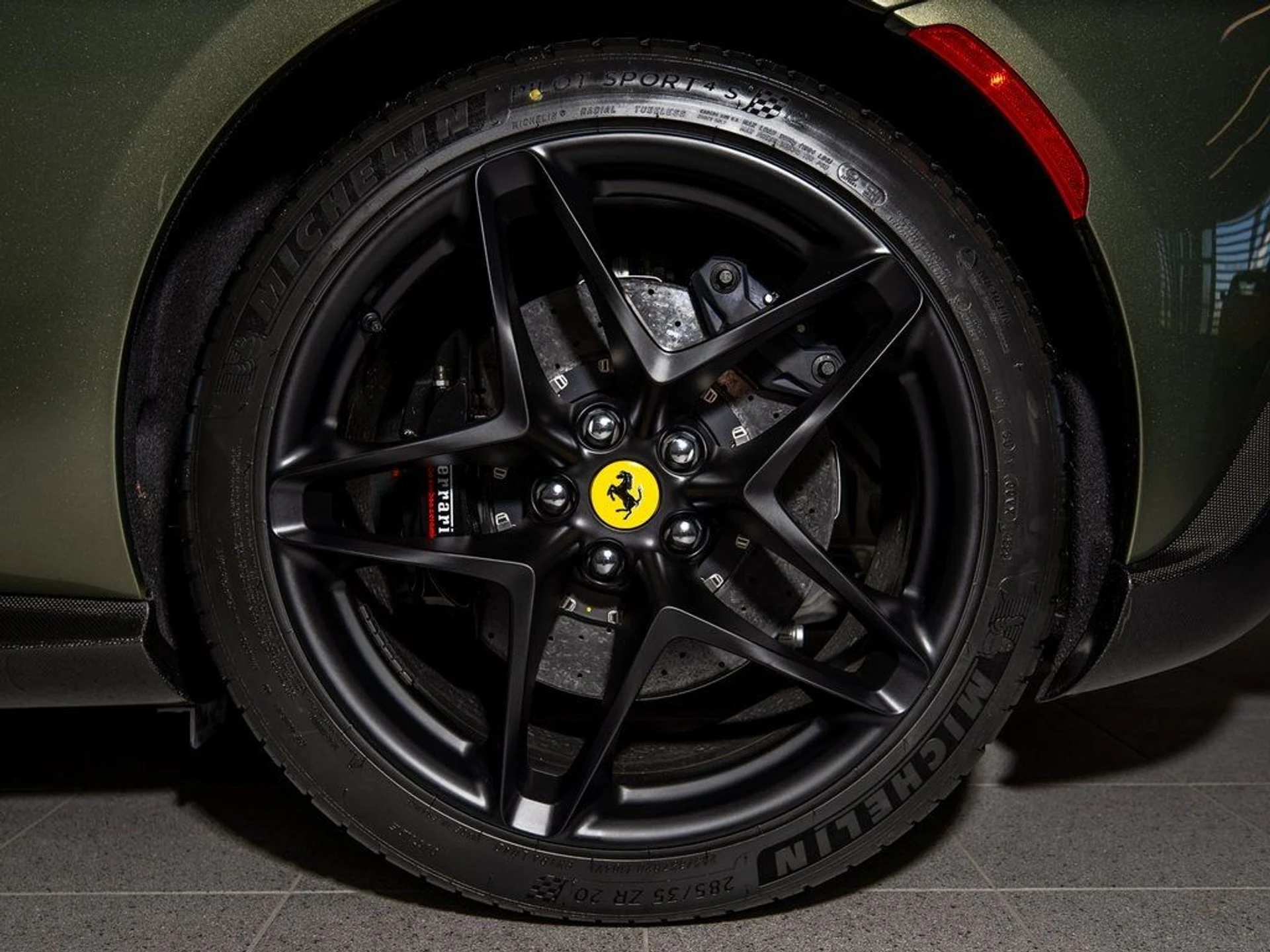 mph030_2645328878_image_31_3191c03f87