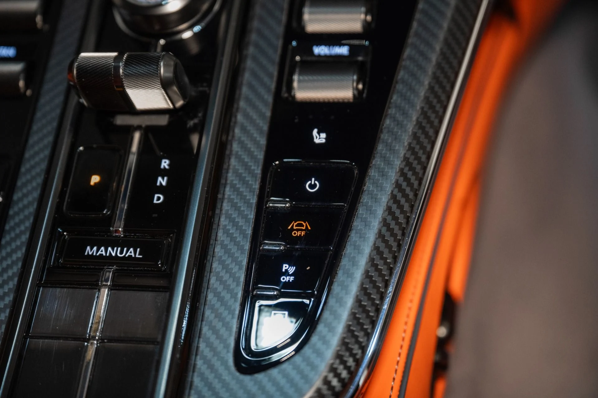 mph030_2647522855_New_2025_Aston_Martin_Vantage_Coupe_1737041109_981233b623