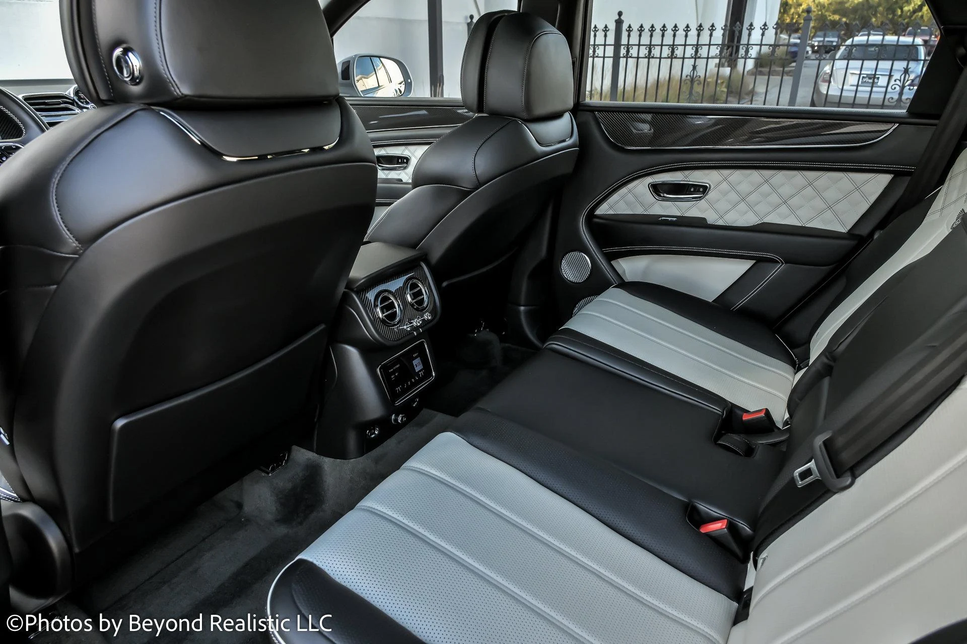 mph030_265789975_Used_2021_Bentley_Bentayga_V8_First_Edition_1762852462_1903015f68