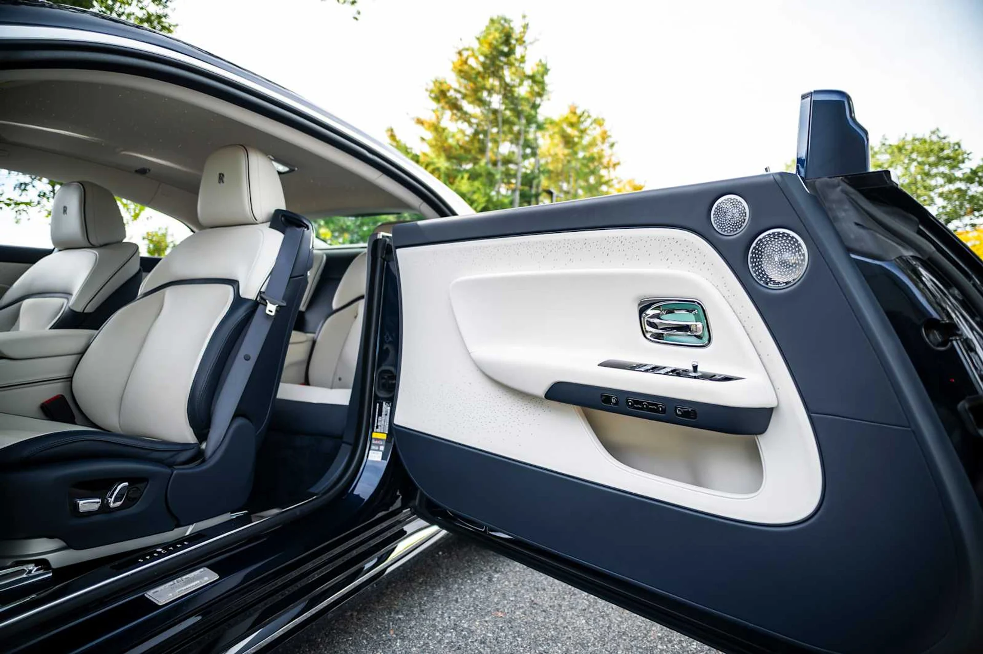 mph030_2658412595_73b9a3db8b7965934f7da551a547f627x_92239e8121