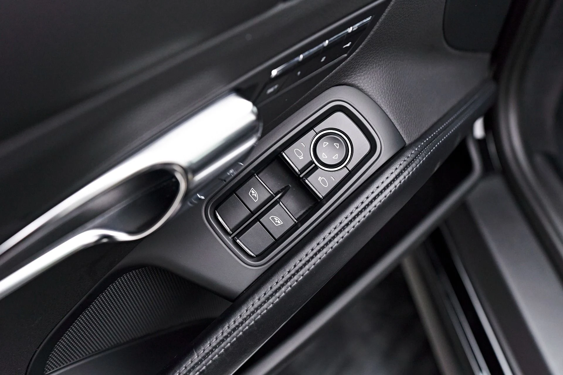 mph030_2664678314_Used_2016_Porsche_911_Targa_4_S_1708643466_f4793ddf24