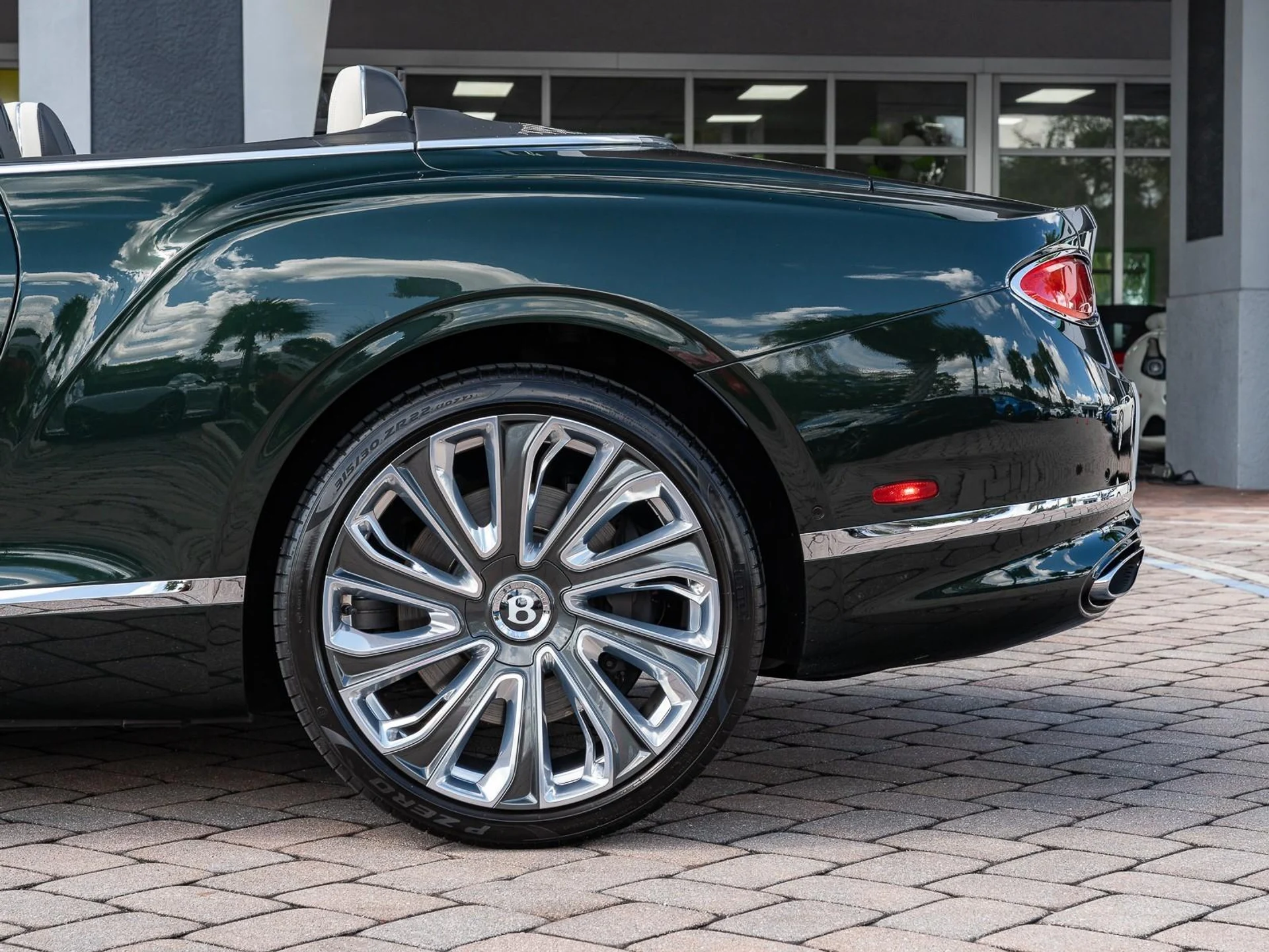 mph030_2667585589_Used_2023_Bentley_Continental_GT_Speed_1761343548_d5883752d9