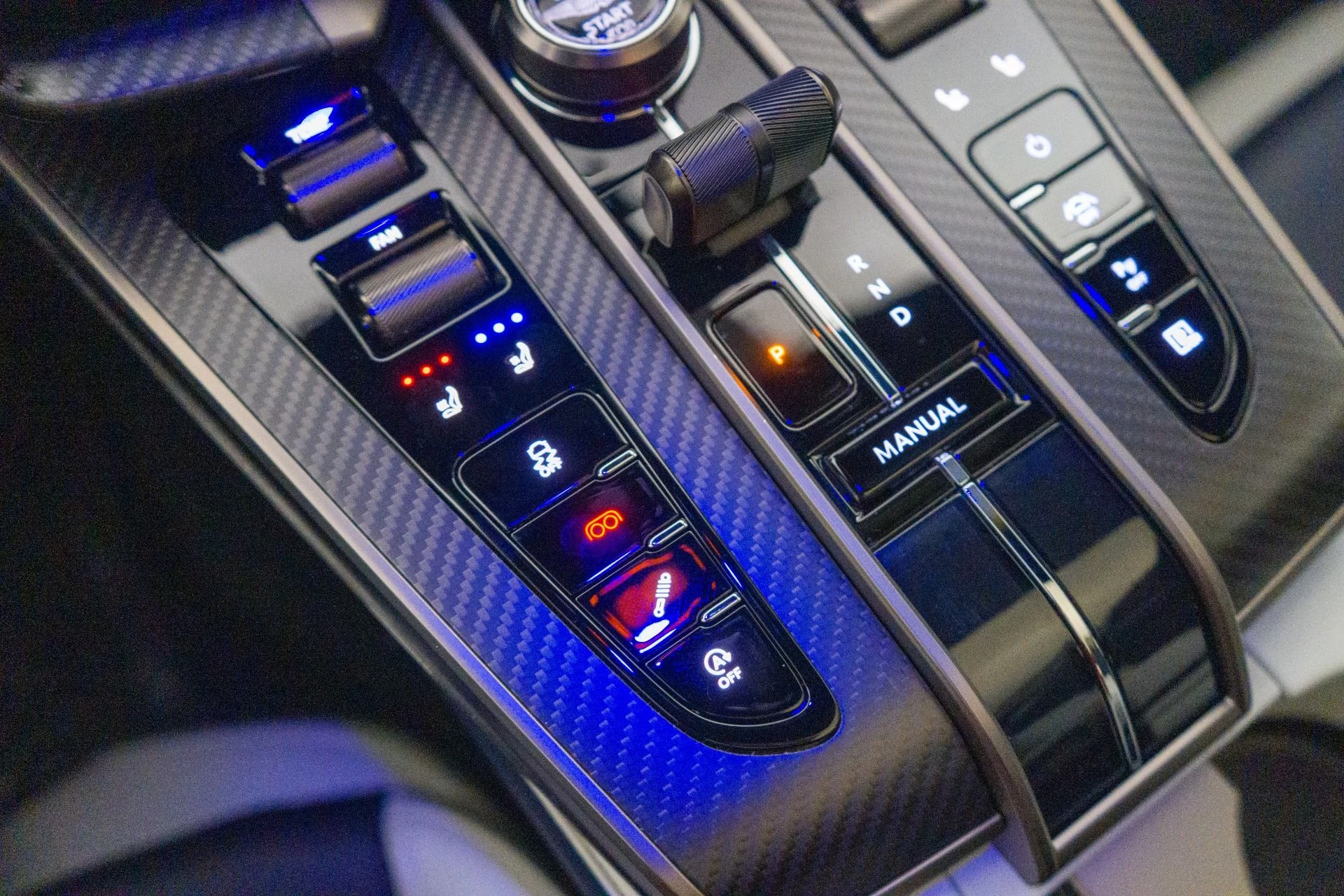 mph030_2675474775_Used_2025_Aston_Martin_Vanquish_552_K_MSRP_Titanium_Exhaust_Interior_Carbon_Pack_1772219889_d5b5f062a8