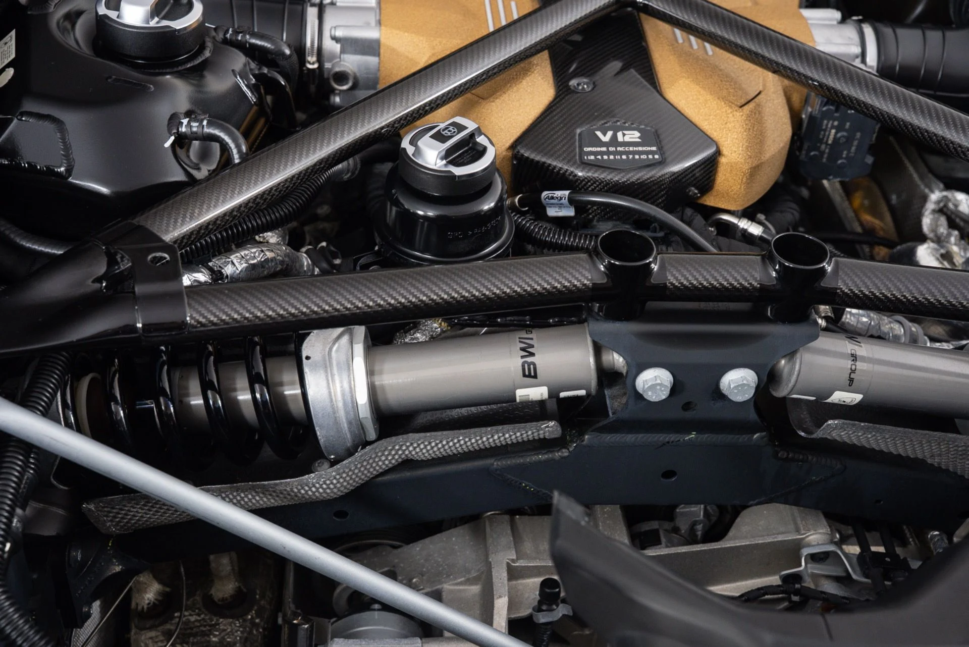 mph030_2676867788_Used_2019_Lamborghini_Aventador_SVJ_1782851543_8f22684559