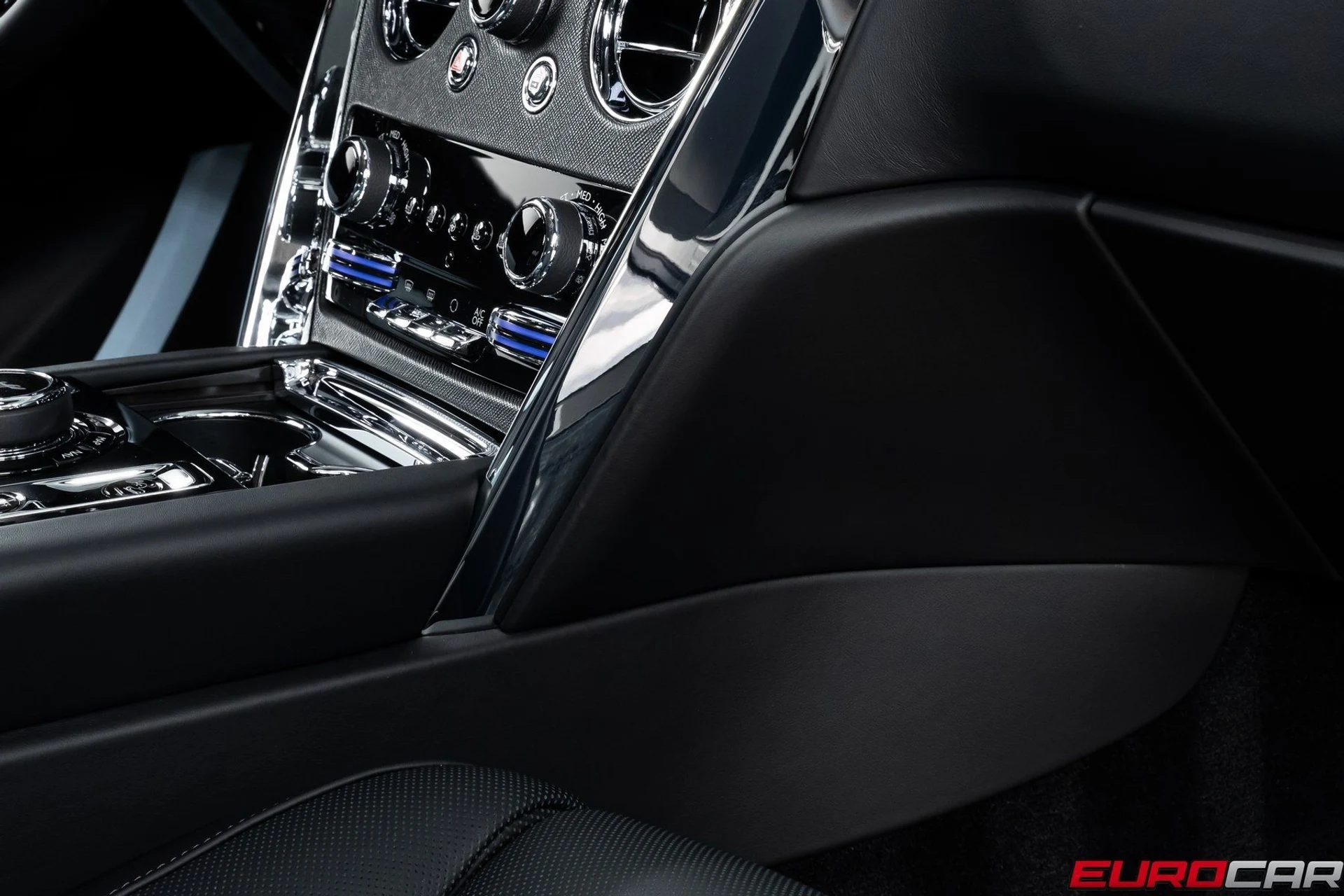 mph030_2680896354_image_31_5572c20231