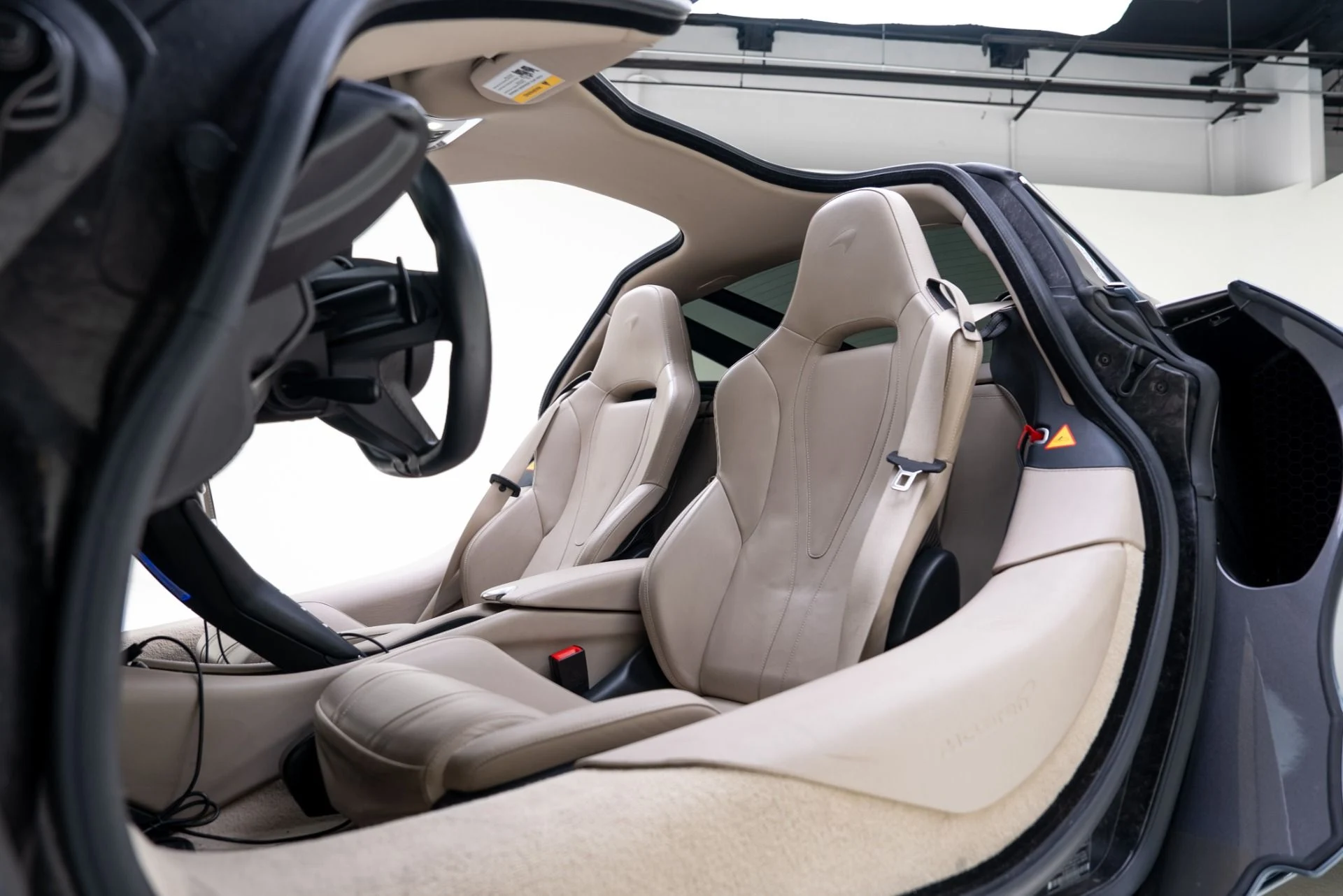 mph030_2683507404_Used_2018_Mc_Laren_720_S_1769819546_4ee55cfff9