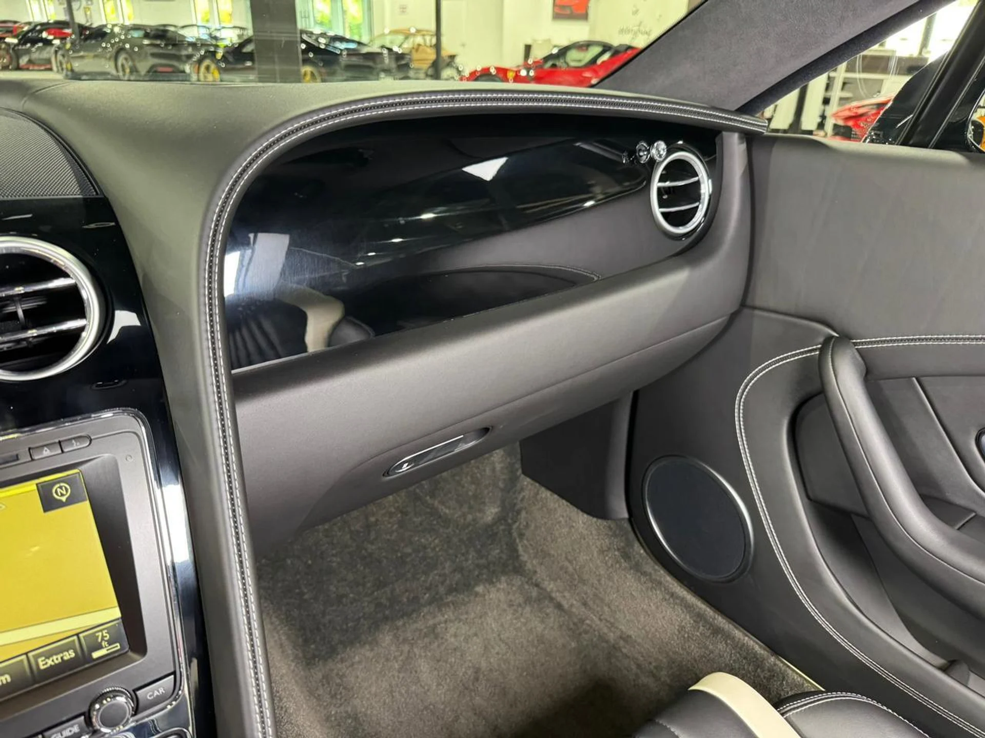 mph030_268777216_6cd48da2d8e708301d2527089bd8a025_53175622db