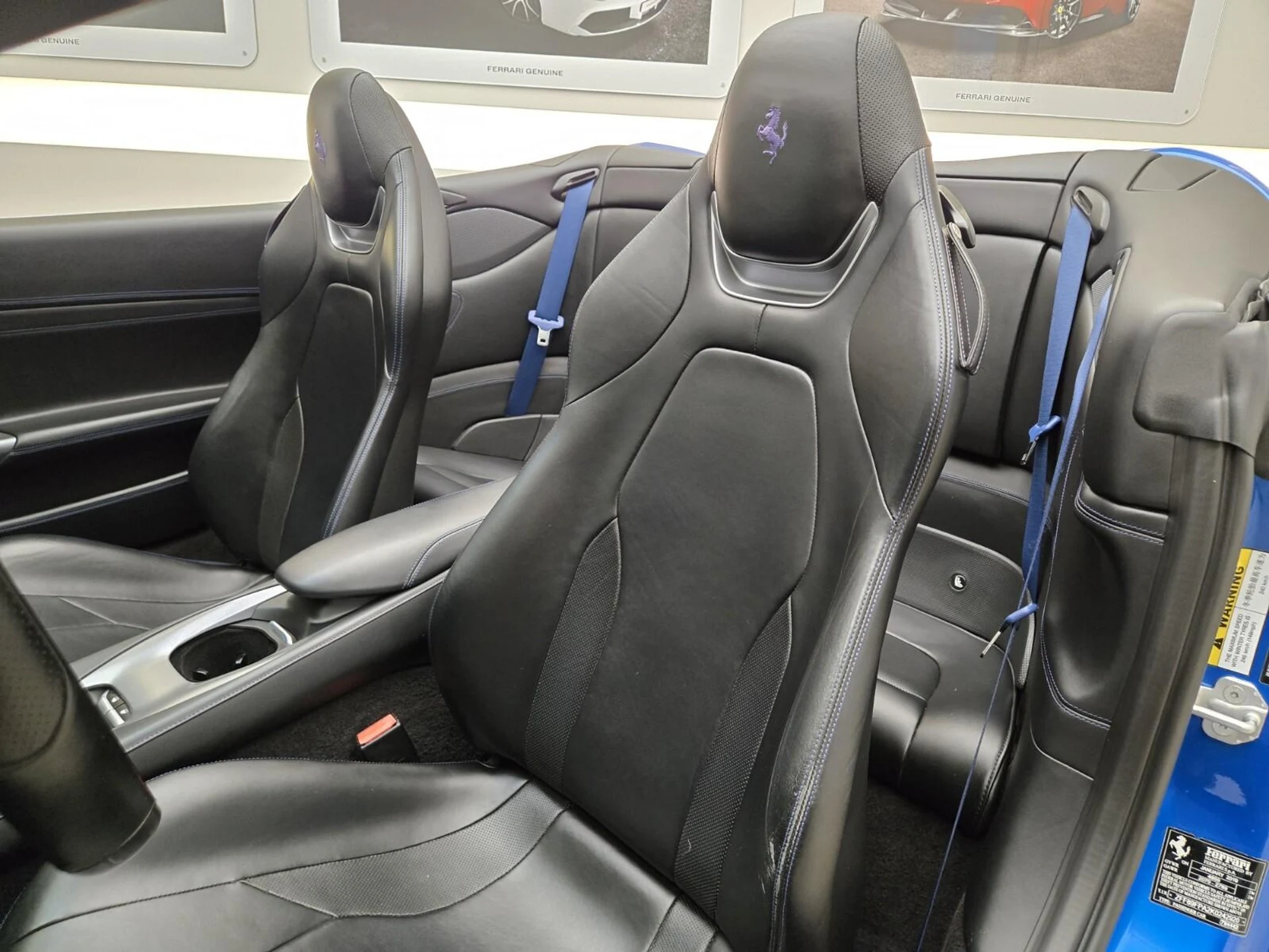 mph030_2692490601_Used_2019_Ferrari_Portofino_1754634661_05560467cc