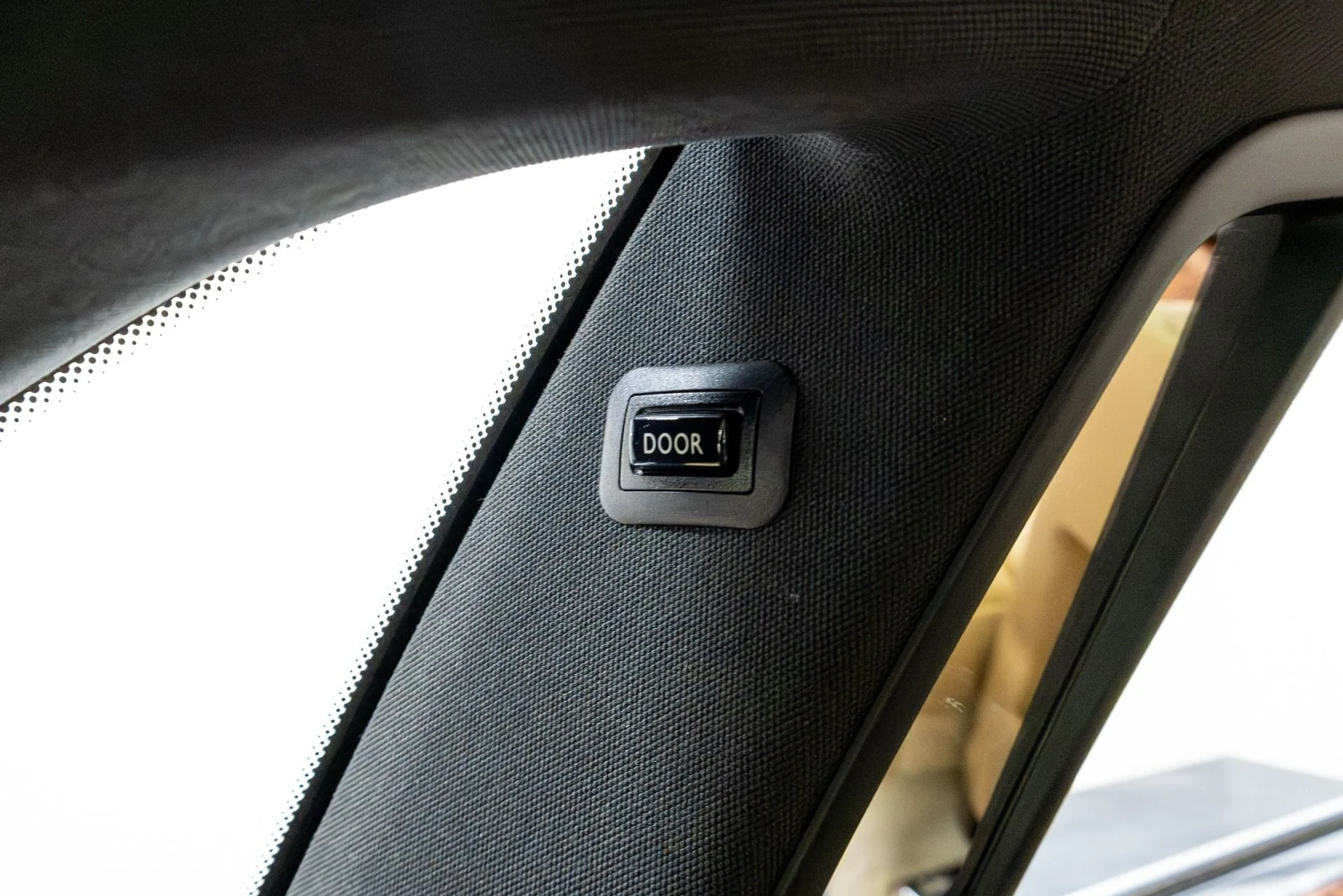 mph030_2718993902_Used_2017_Rolls_Royce_Ghost_1774888920_c38f2dfb51