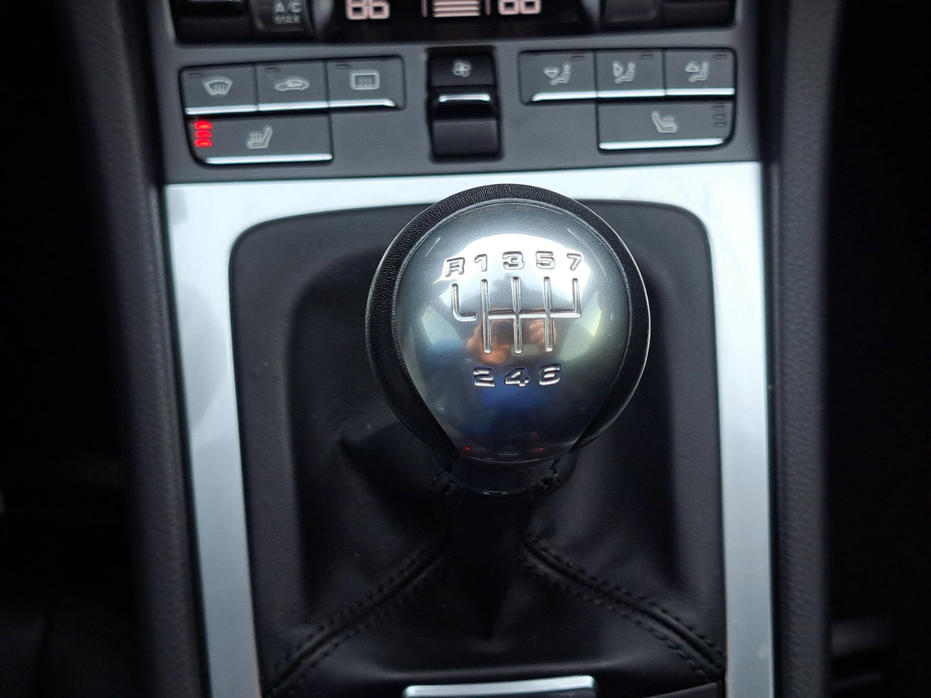 mph030_271933269_4fd73f40e409e39bfc1b9450748057dcx_d2a70f5b2d