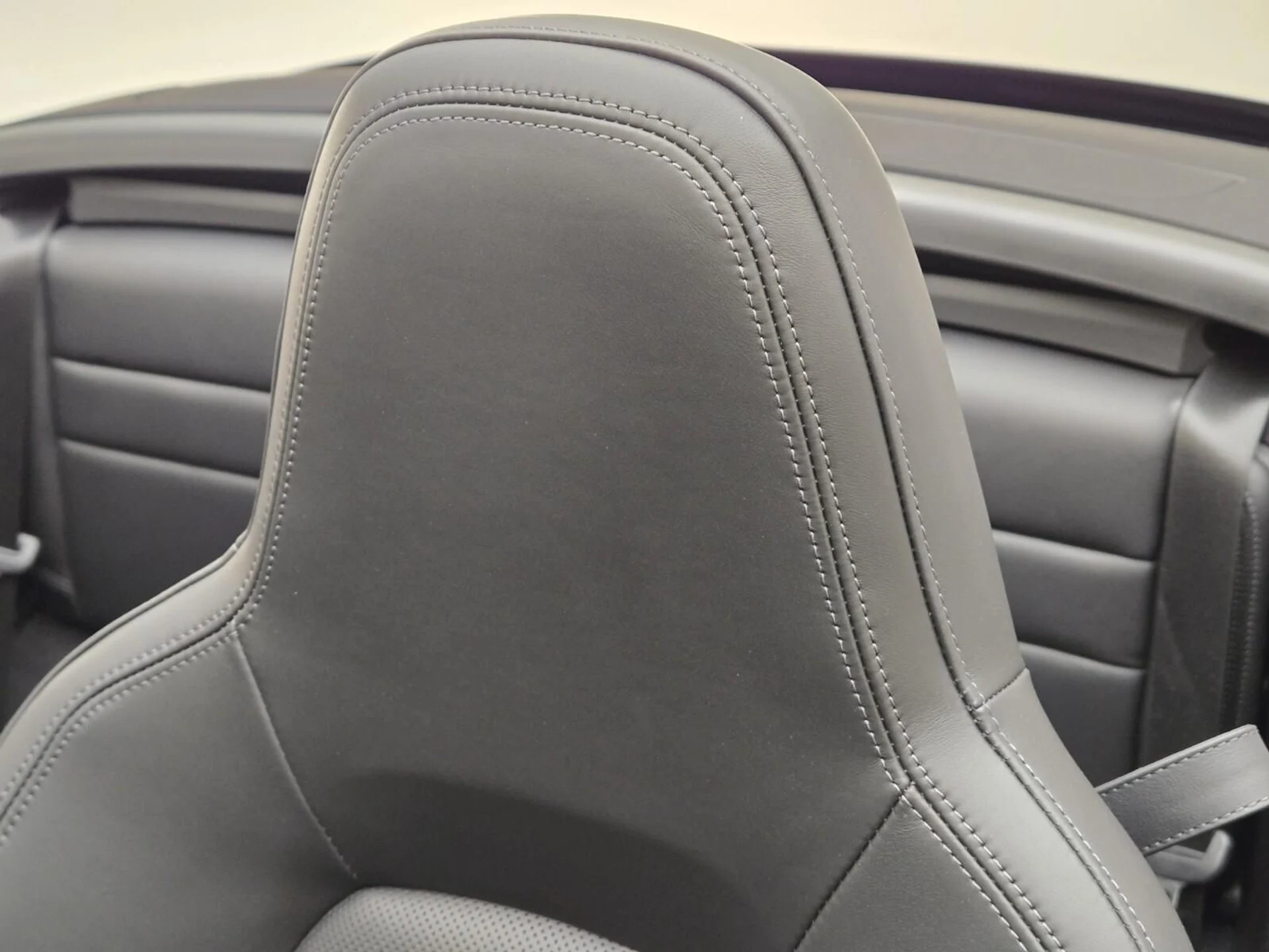 mph030_2740265794_Used_2020_Porsche_911_Carrera_S_1777354792_52235200e3