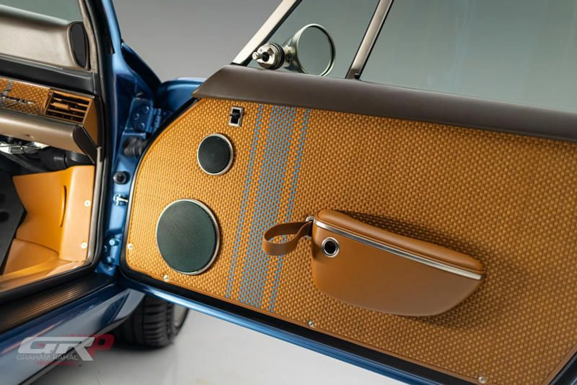 mph030_2742379432_CDC_0_EF_6_D_DB_2_A_41_CC_8_C25_702682040_A1_B_f7887411fa