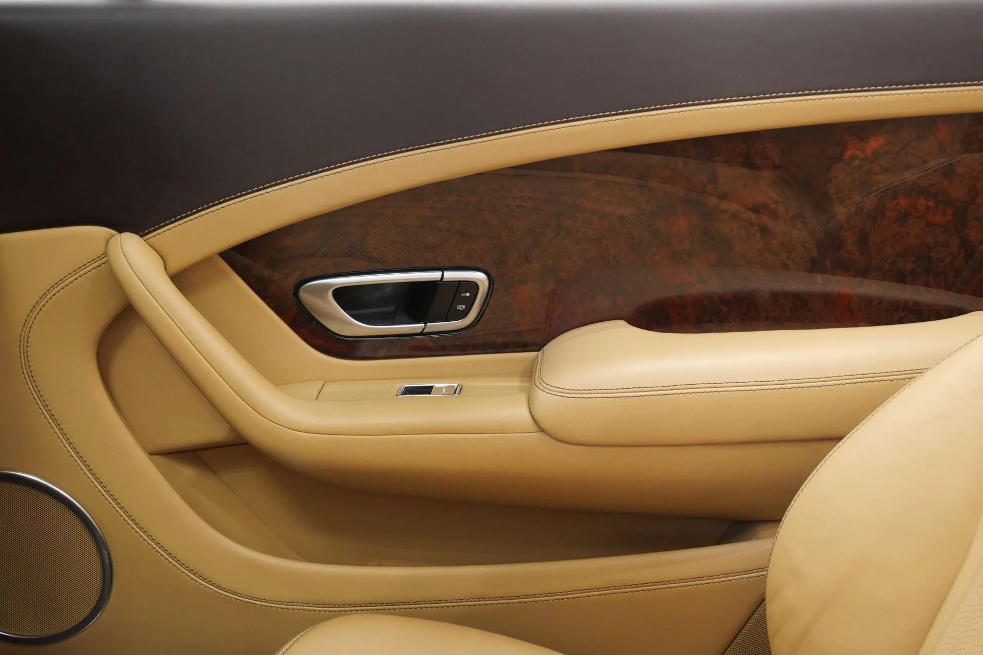 mph030_2745579456_Used_2018_Bentley_Continental_GTC_W12_Extended_Burl_Veneers_Low_Miles_1781289953_26df0ae49f