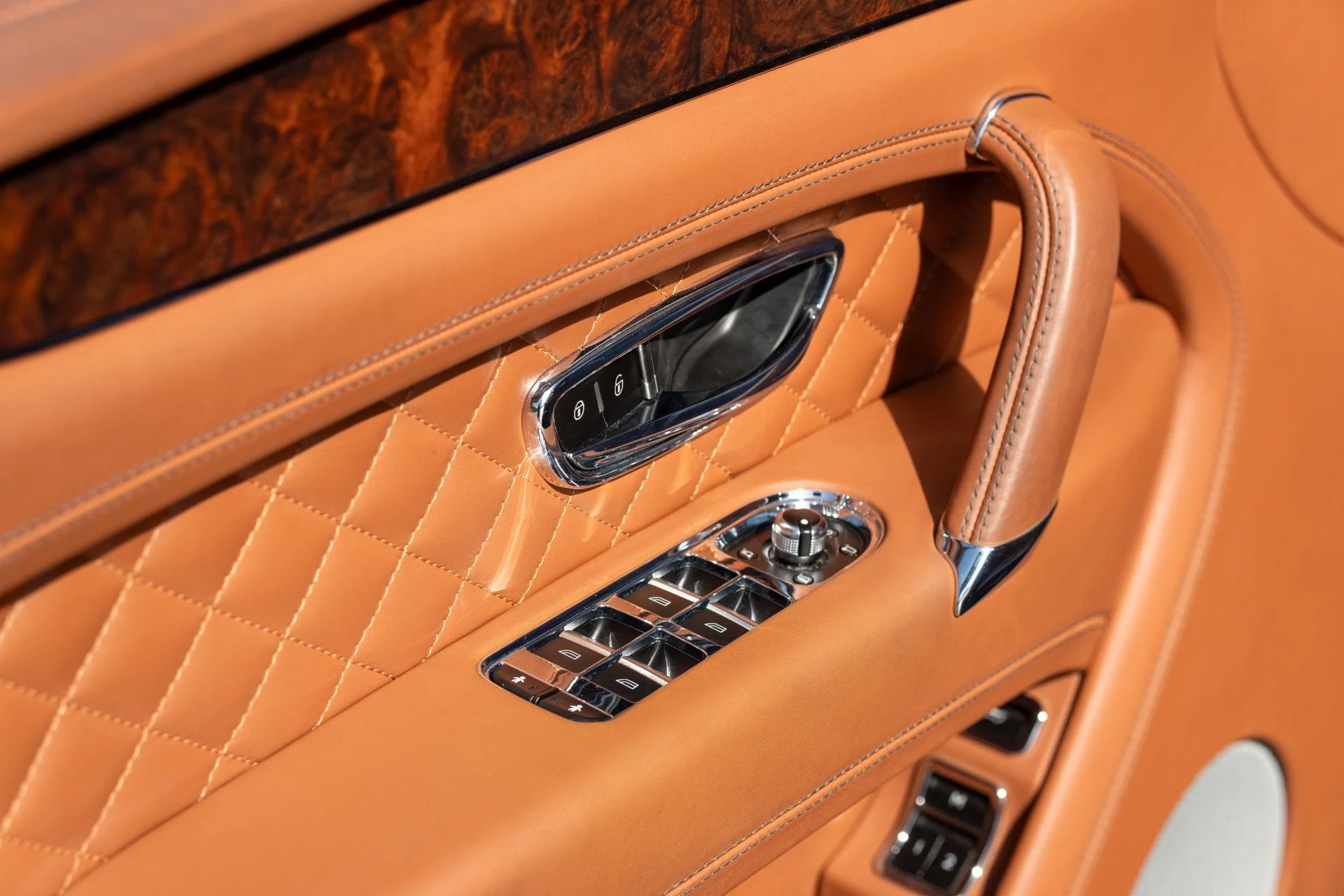 mph030_2756326048_Used_2017_Bentley_Bentayga_W12_First_Edition_1762986986_ce871cc247