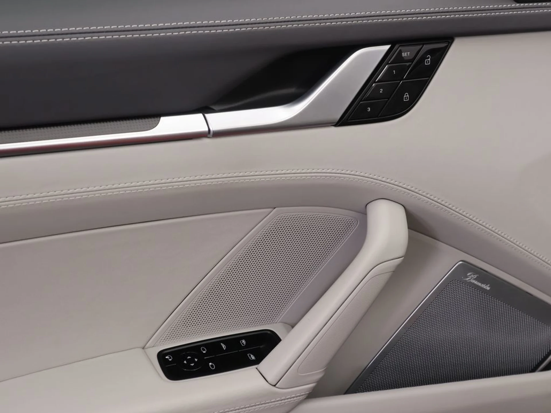 mph030_2758260879_used_2021_porsche_911_carrera4scabriolet_8119_22977692_31_1024_3b15b33683