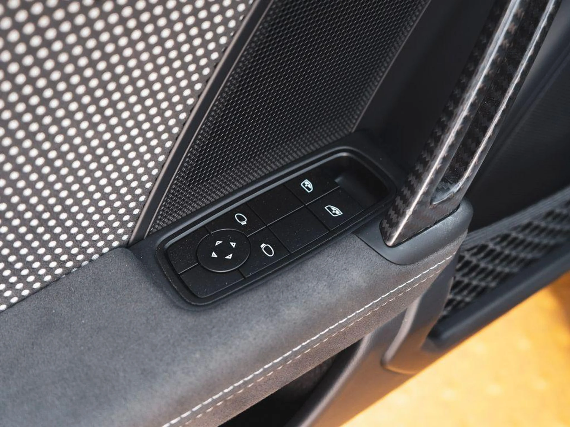 mph030_276388235_e_G_Klp_YK_4oo3_LF_Vk_Xd_LDQ_58_Dcb_Bo_3f6076167f