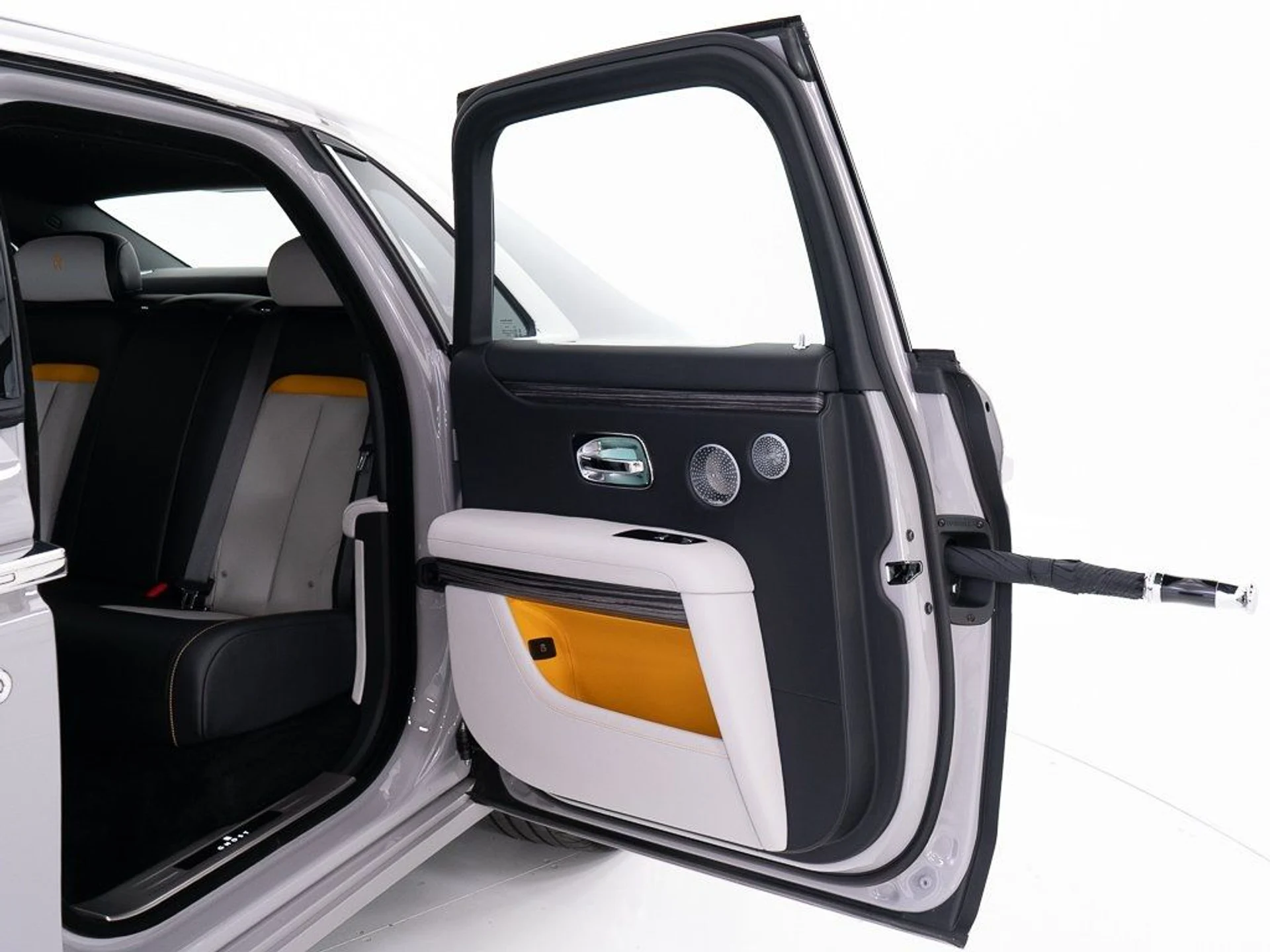 mph030_2771746844_51e035c52577b70f86011f46af9e76bc_6e31045190