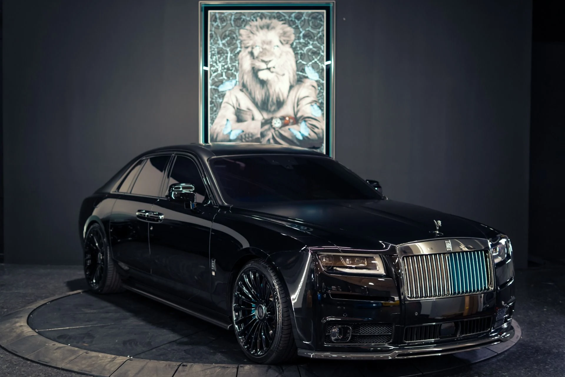 mph030_2771794071_Used_2022_Rolls_Royce_Black_Badge_Ghost_Carbon_Urban_Kit_1782178796_0ebbe202f1
