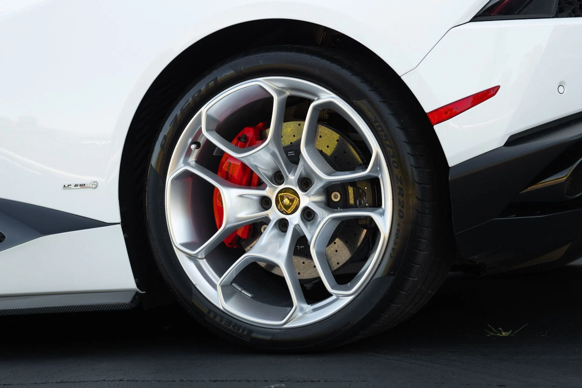 mph030_2790325135_Used_2016_Lamborghini_Huracan_LP_610_4_1771995727_1c2a89bc71