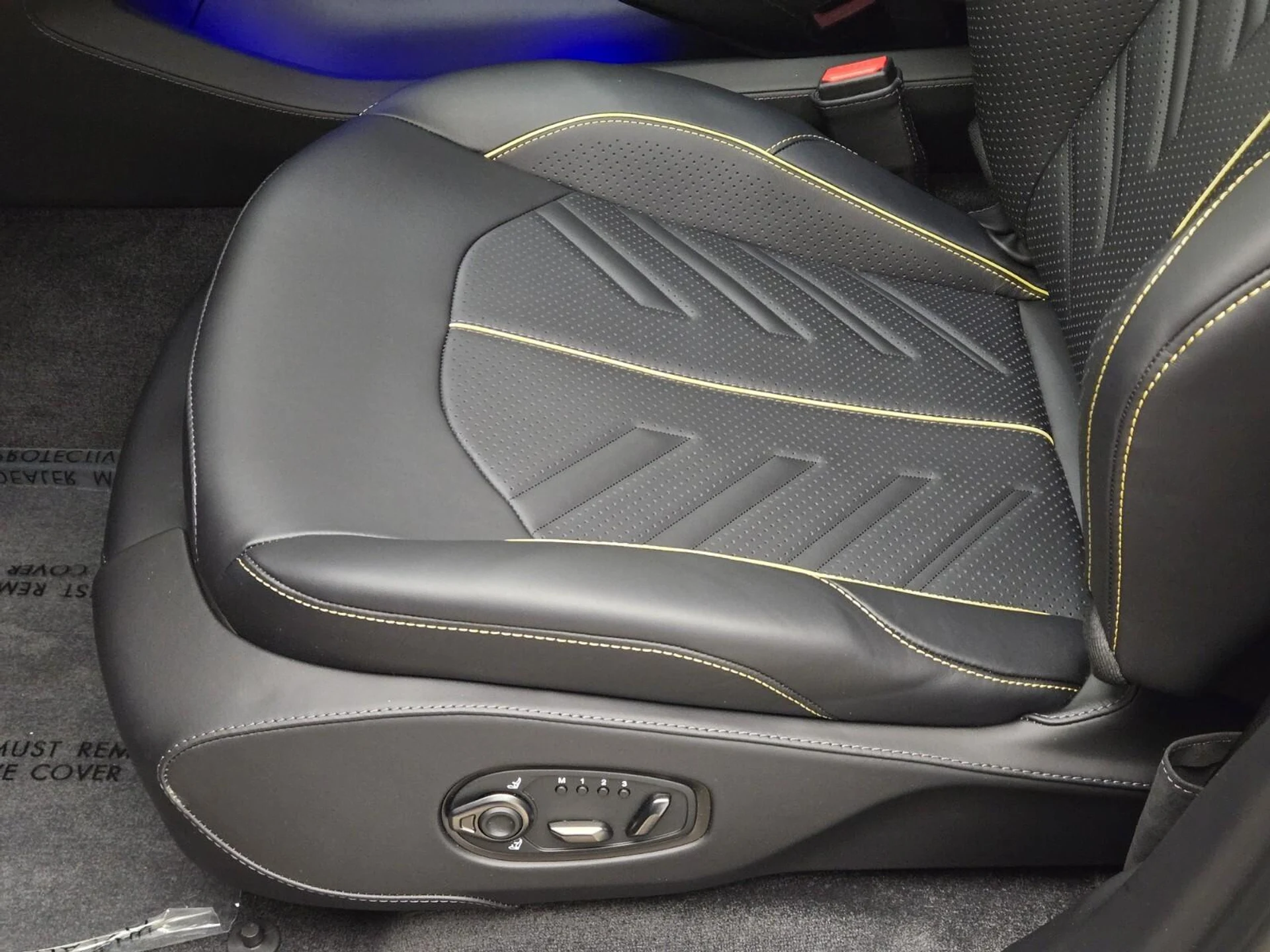 mph030_2792207659_New_2026_Aston_Martin_DBX_S_1782364687_c94c79246c
