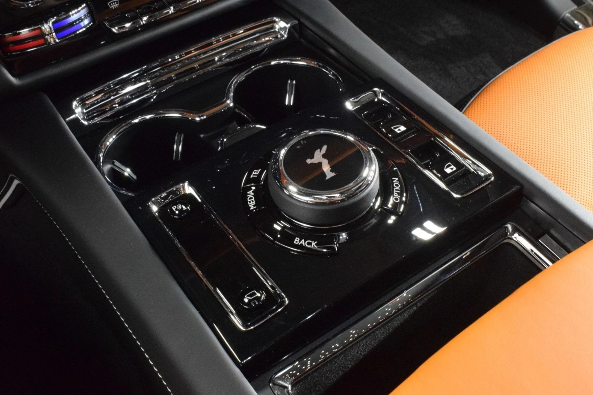 mph030_2795729538_e4315673fe28f04fd29a644cf26324f7x_00f73d1e94