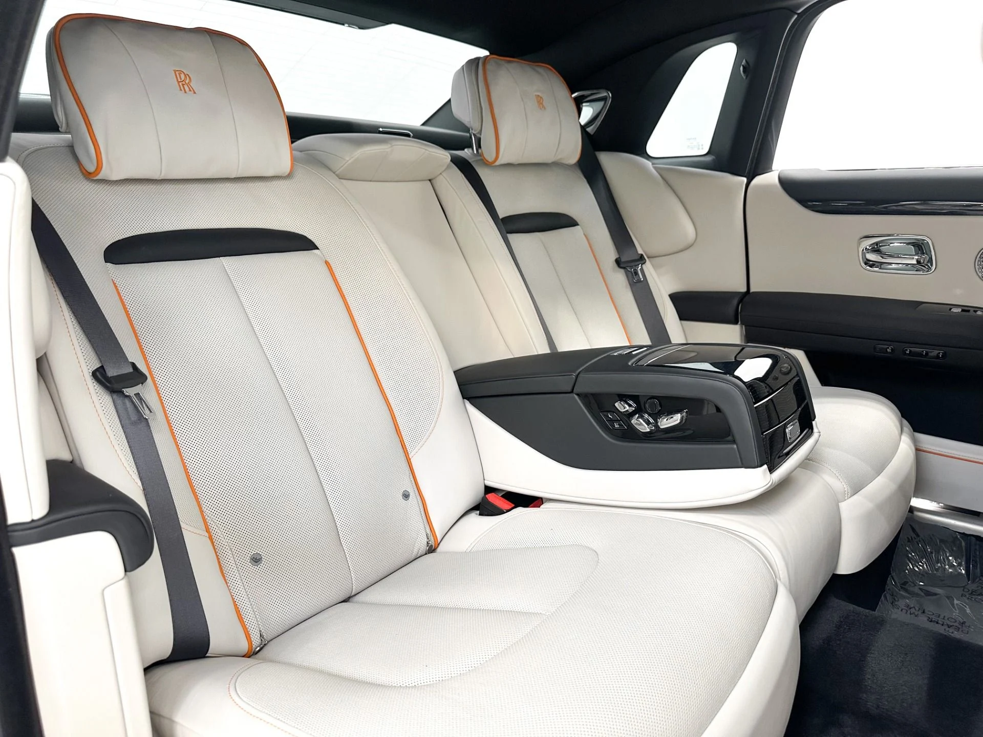 mph030_2797741145_Used_2021_Rolls_Royce_Ghost_The_GHOST_Package_Bespoke_Audio_Rear_Seat_Entertainment_1772048409_9f61632b45