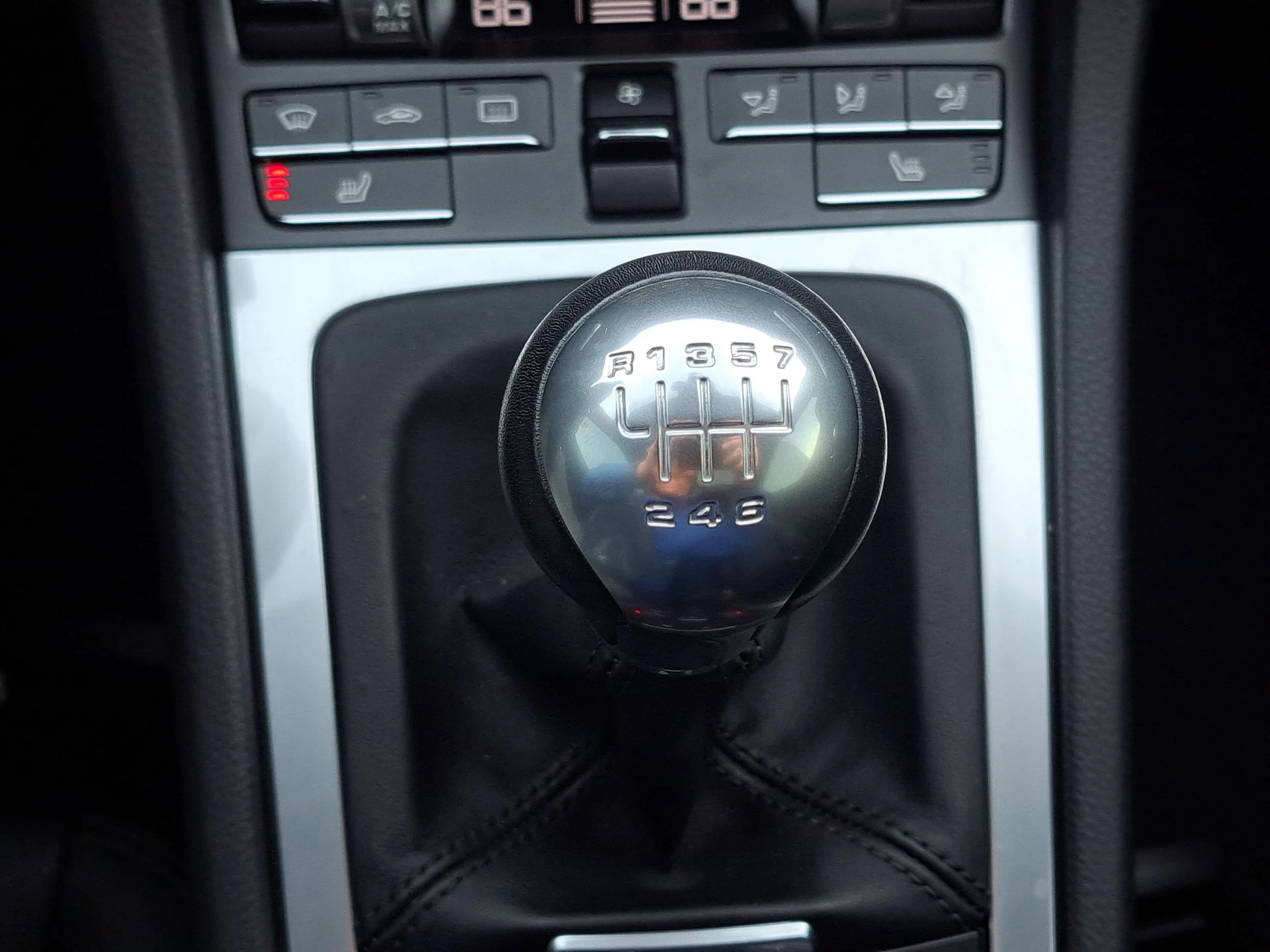 mph030_2804770863_4fd73f40e409e39bfc1b9450748057dcx_b4986157df