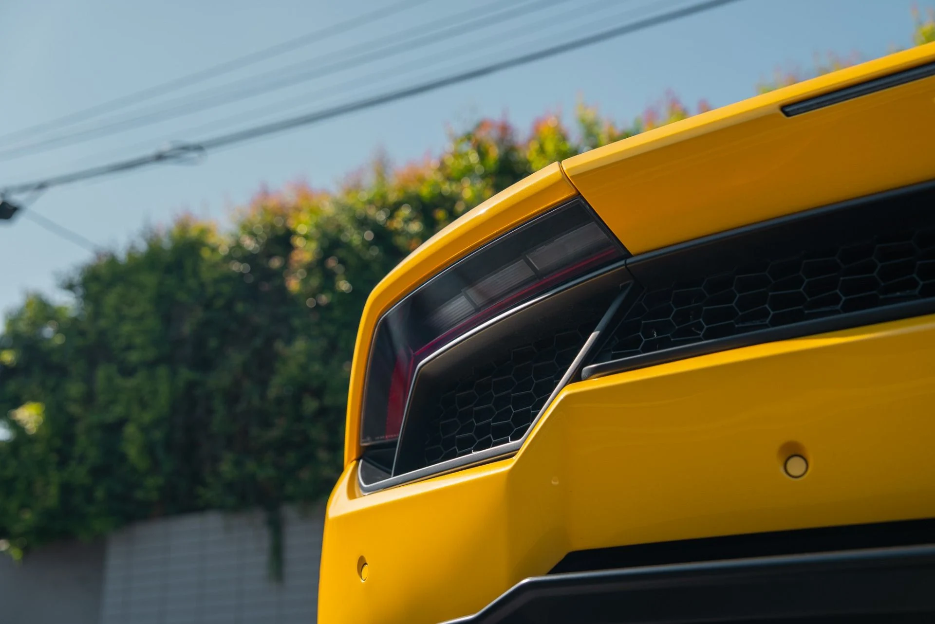 mph030_2811542158_Used_2018_Lamborghini_Huracan_LP_580_2_1762289056_349dada8b4