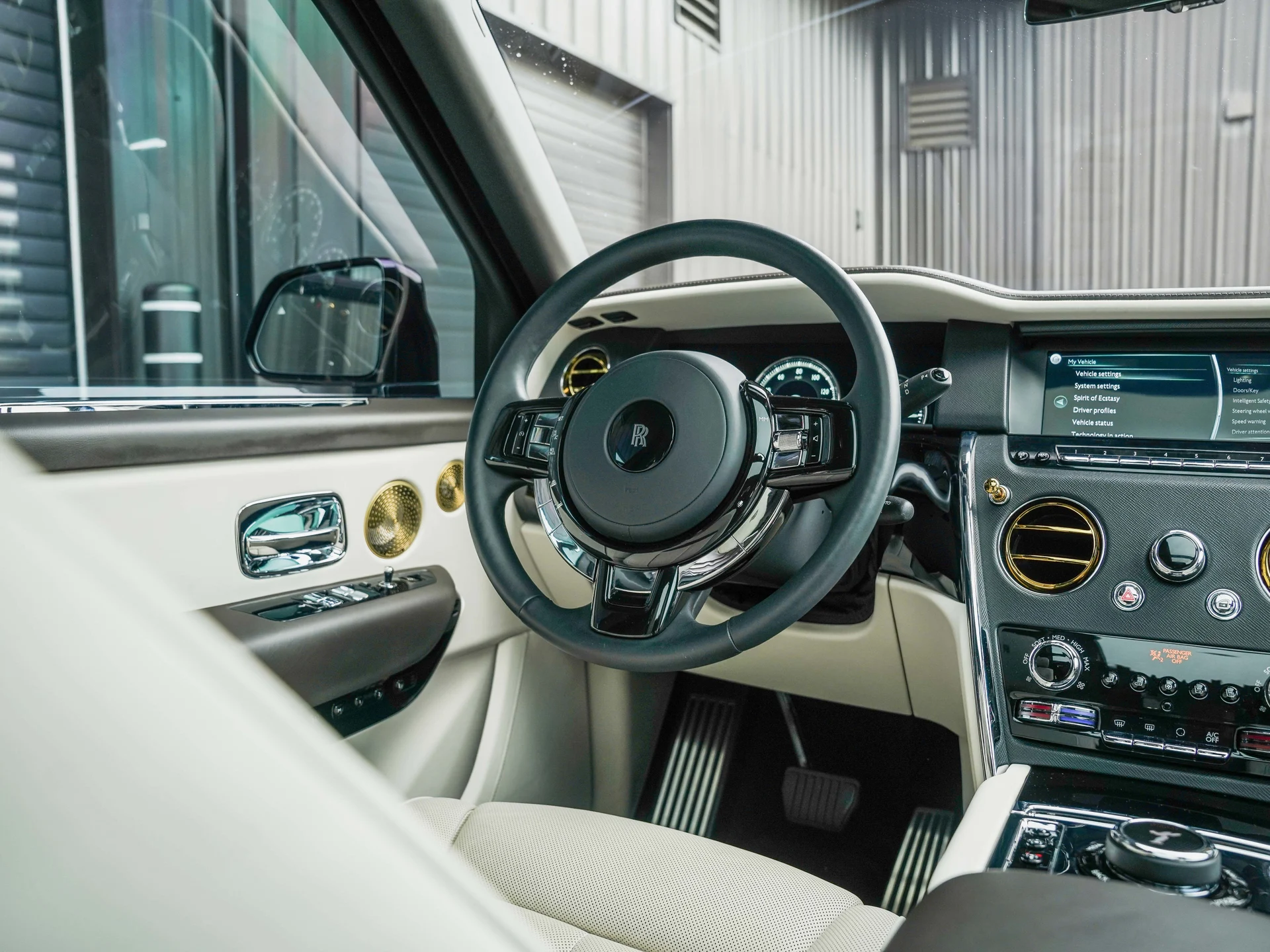 mph030_2823448309_31_5b24c0a4fe