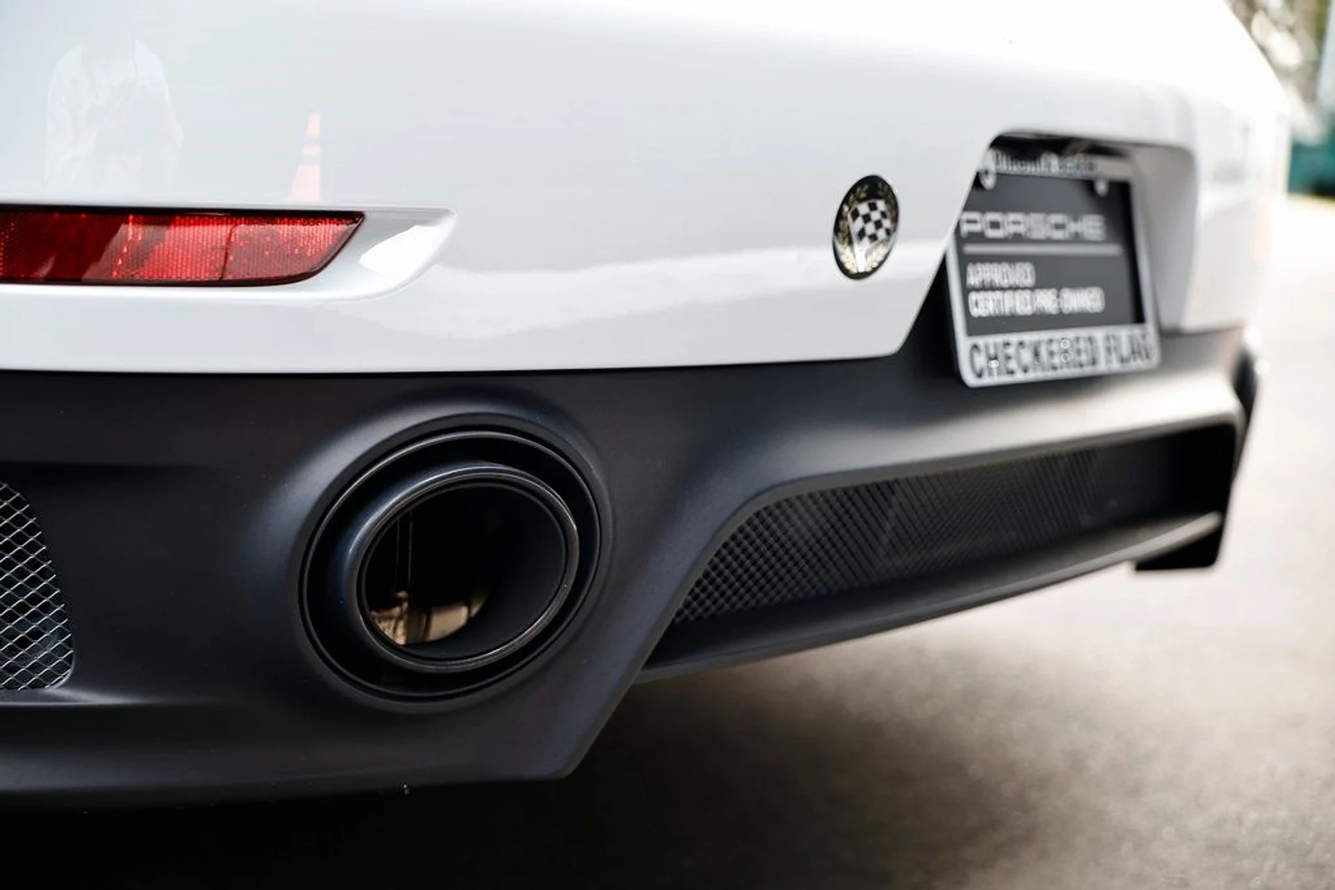 mph030_2827750858_c7d5dba7becf9bf6c2a01513c5ccd888_e13e048489