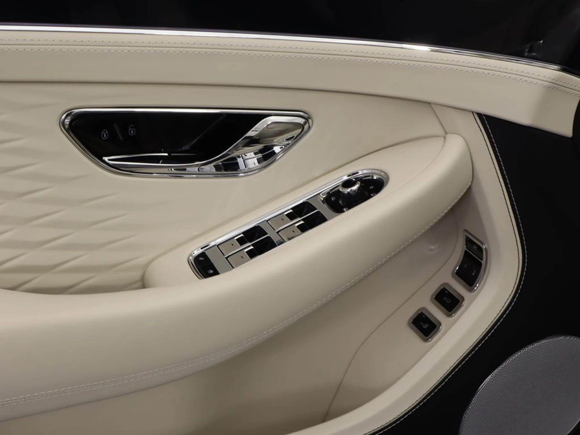 mph030_2836984395_new_2026_bentley_continental_gtc_8119_22950938_31_1024_b923a7f33e