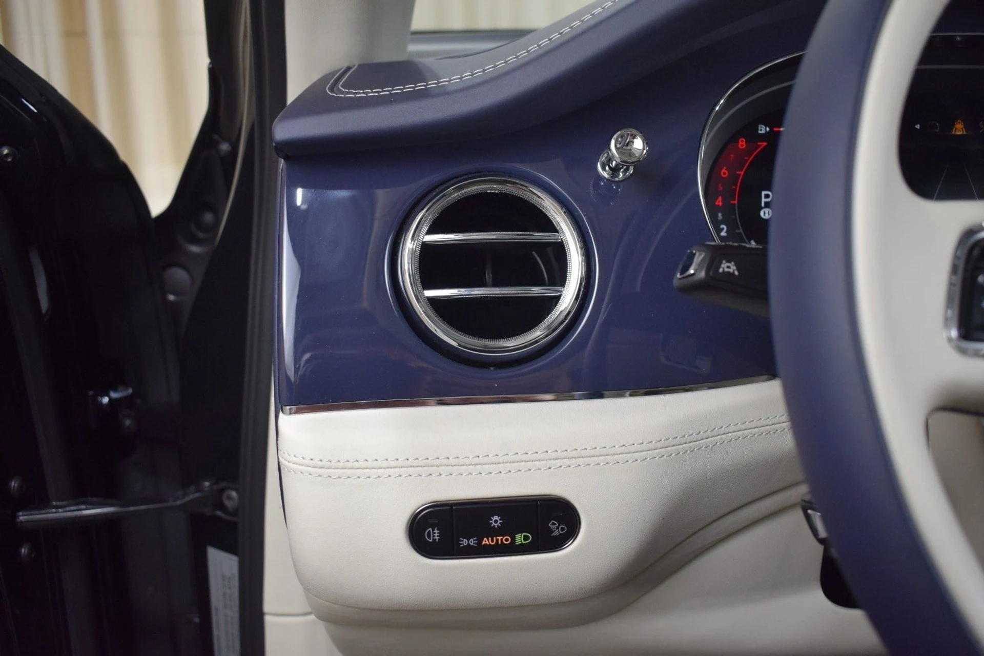 mph030_284129477_90afc0ab21d8933922ca274efa040496x_f7f24b81c6